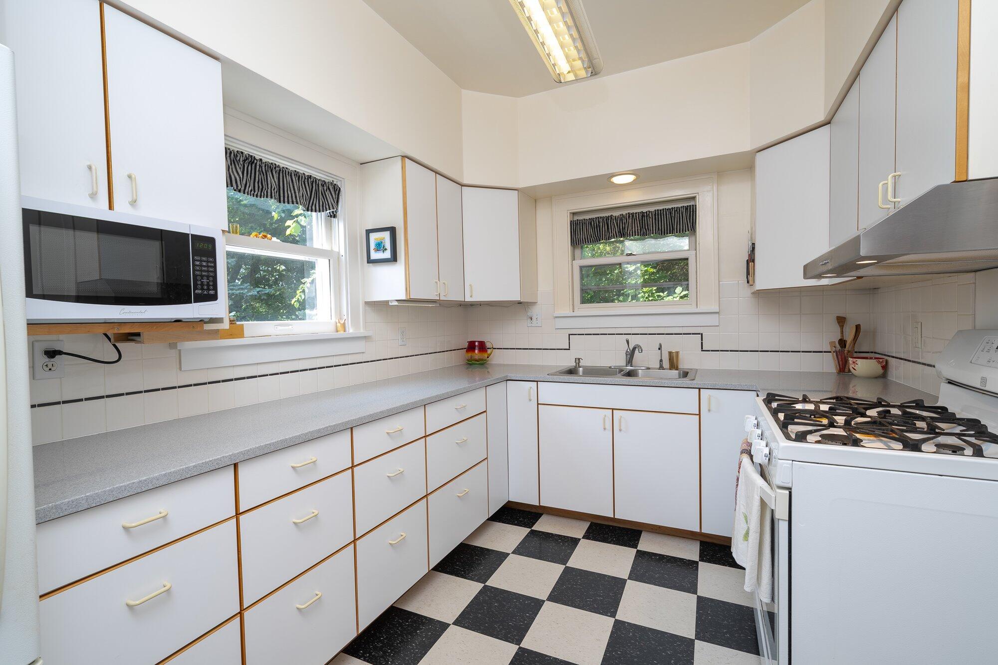 1621 Prairie Place Kalamazoo MI 49006