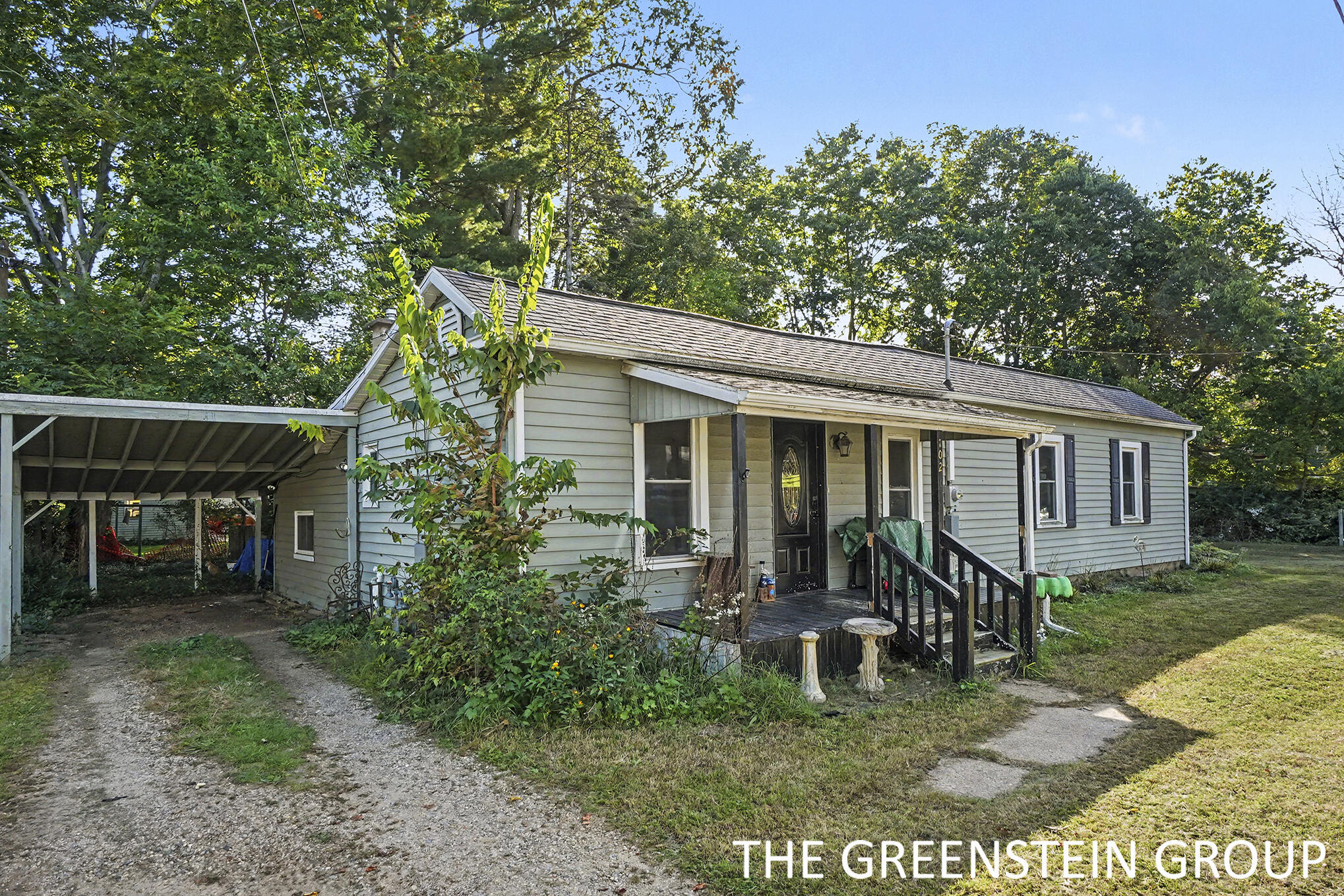102 Della Court Allegan MI 49010