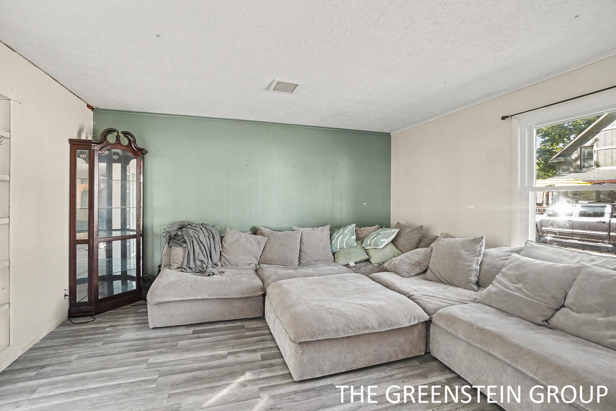 102 Della Court Allegan MI 49010