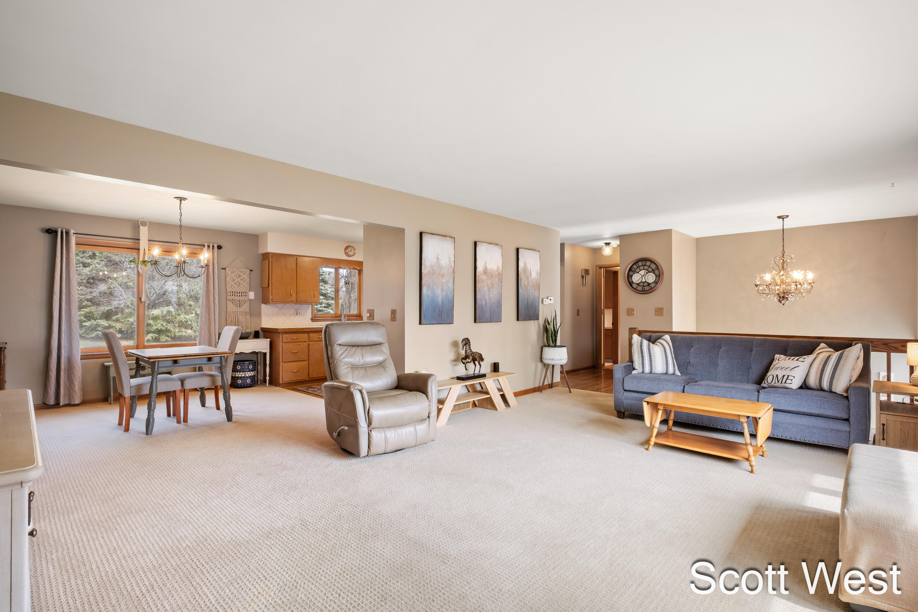 1645 Waldorf Street NW Grand Rapids MI 49544
