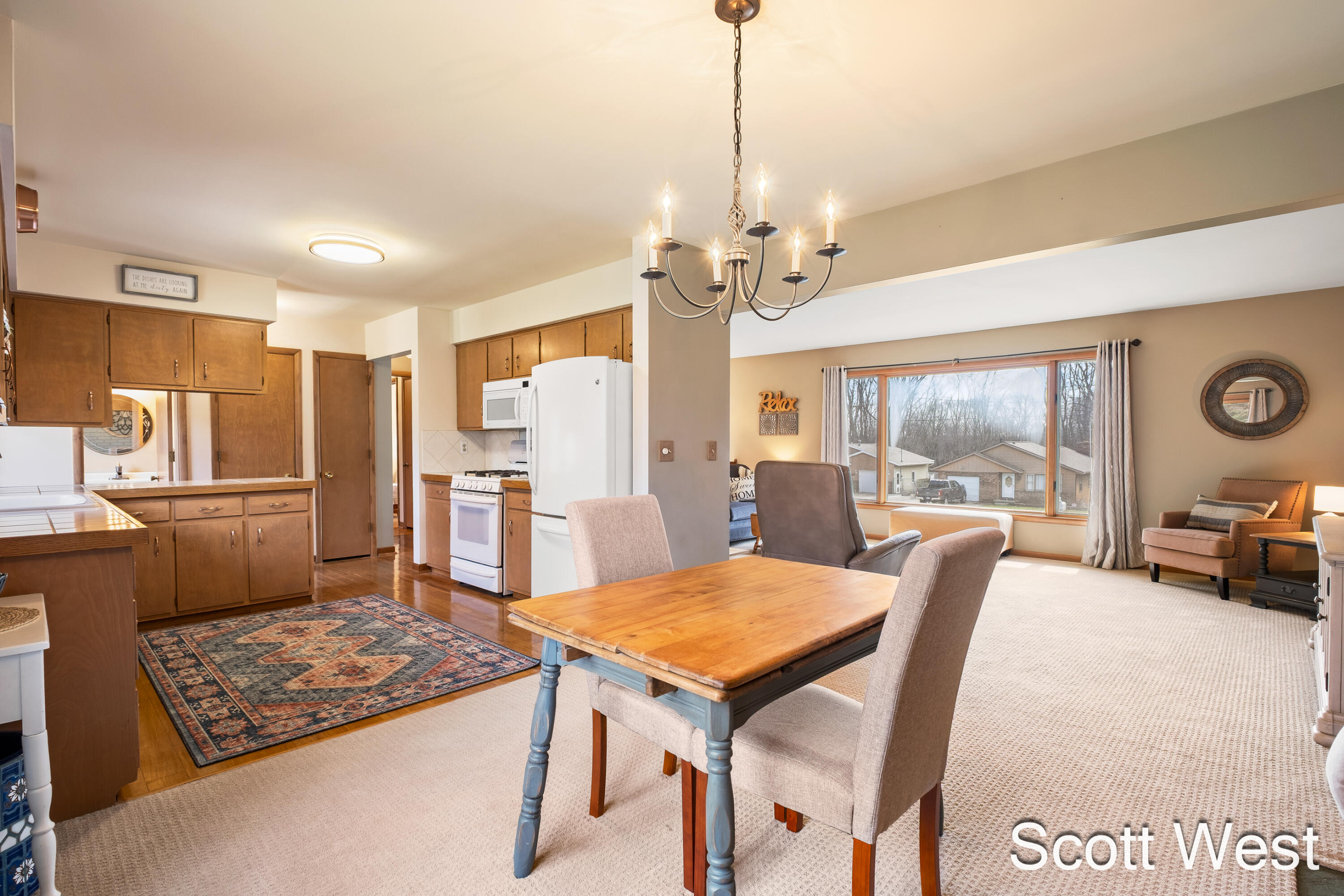 1645 Waldorf Street NW Grand Rapids MI 49544