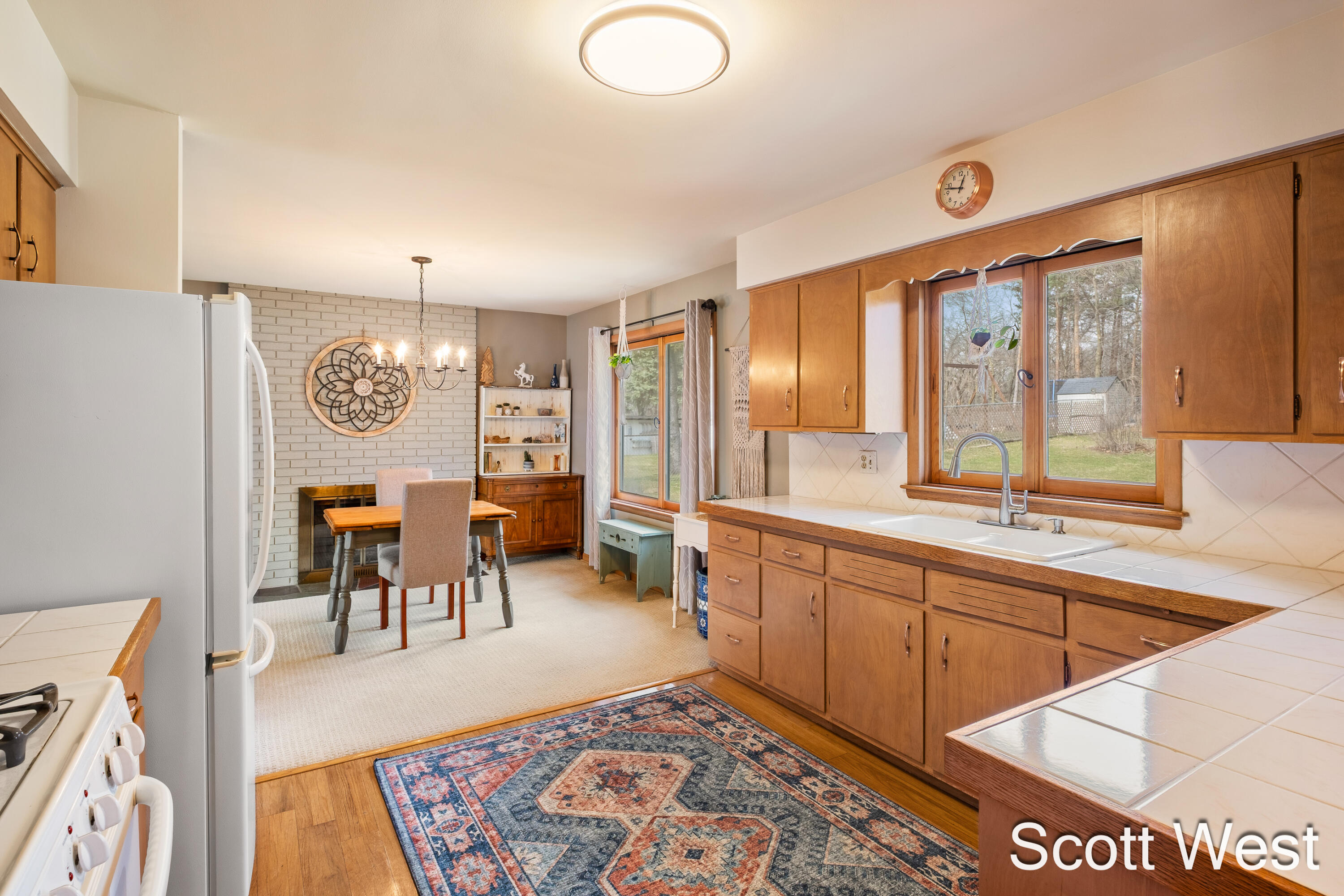 1645 Waldorf Street NW Grand Rapids MI 49544