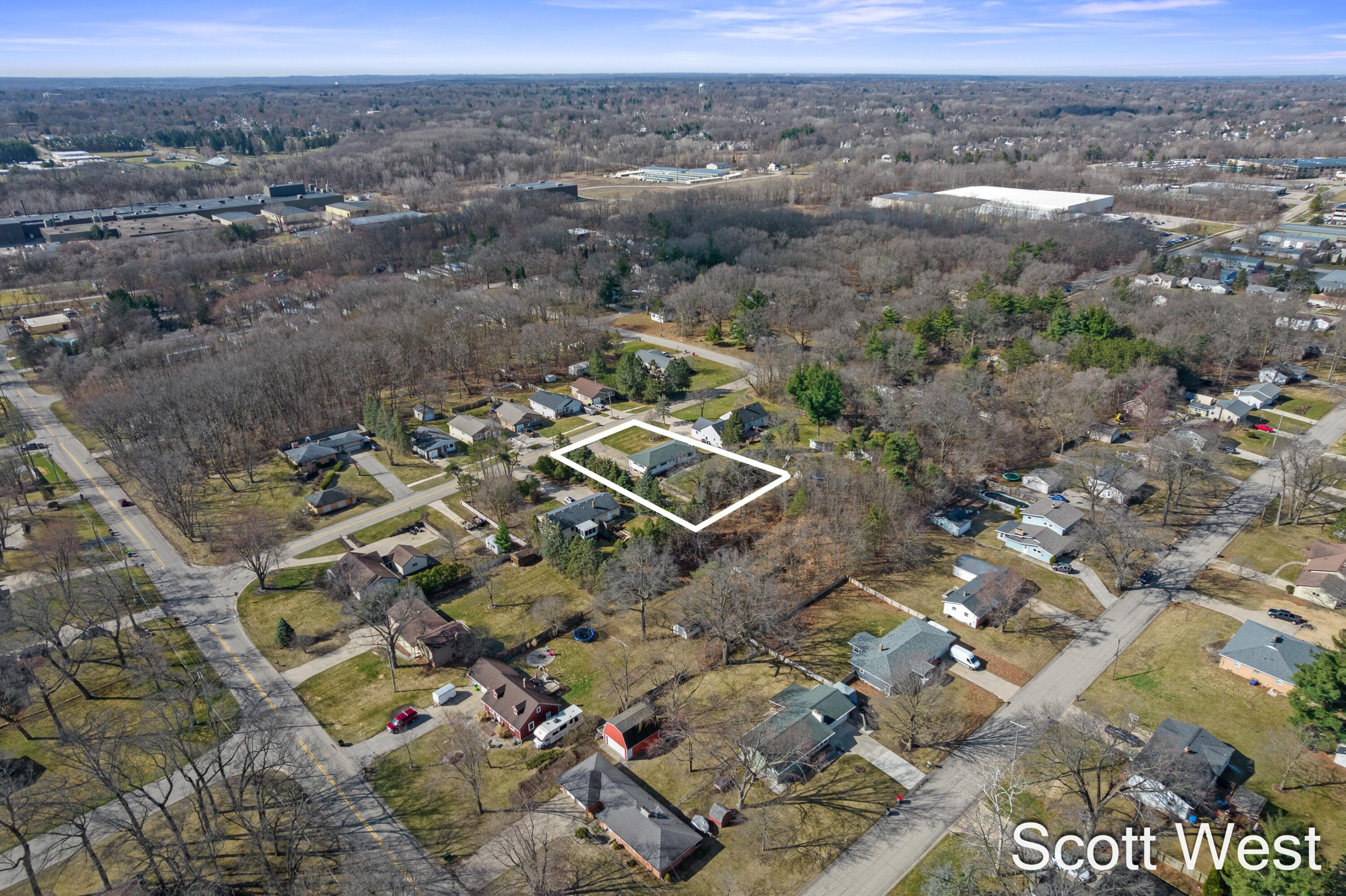 1645 Waldorf Street NW Grand Rapids MI 49544