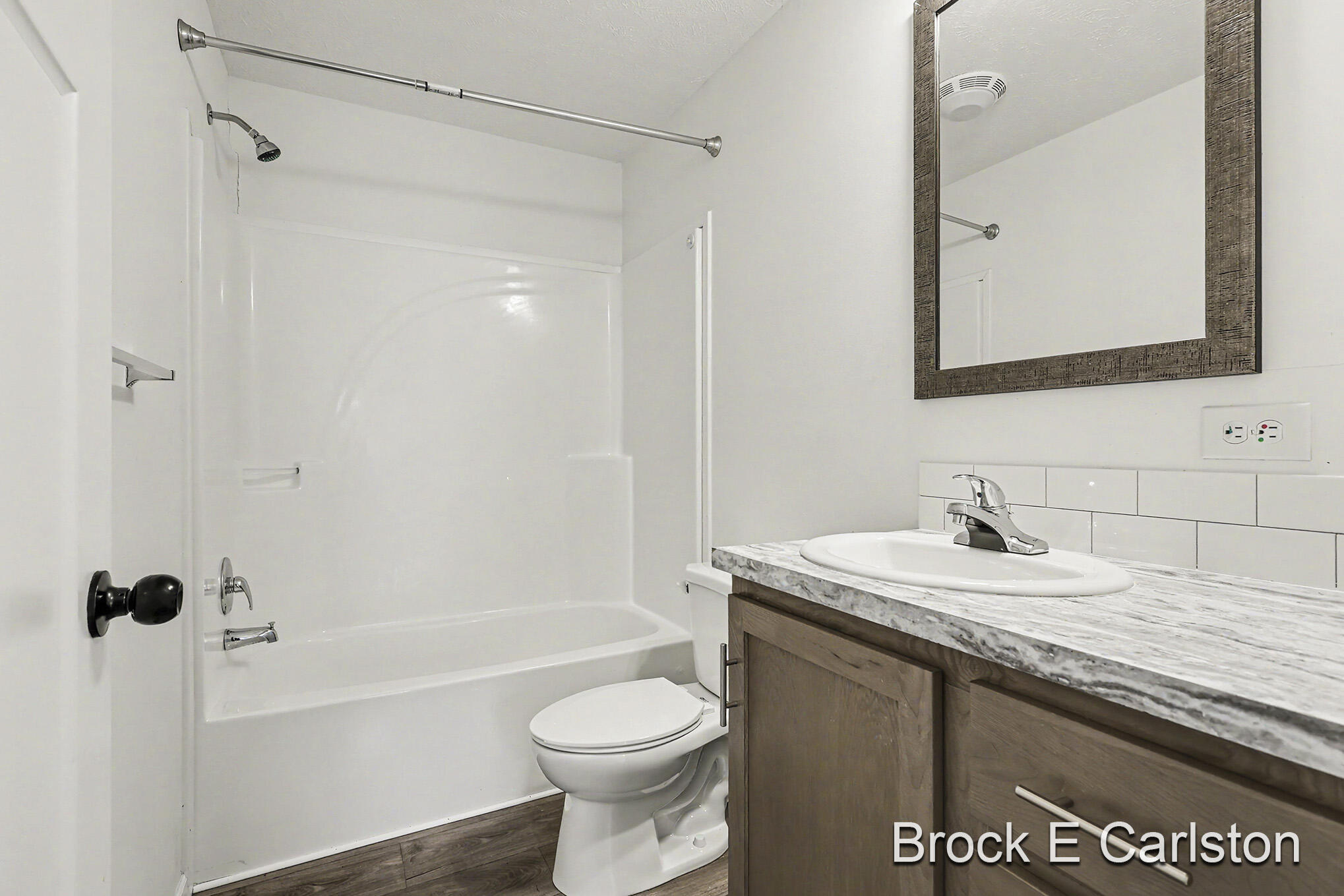 1283 E Ellis Road Norton Shores MI 49441