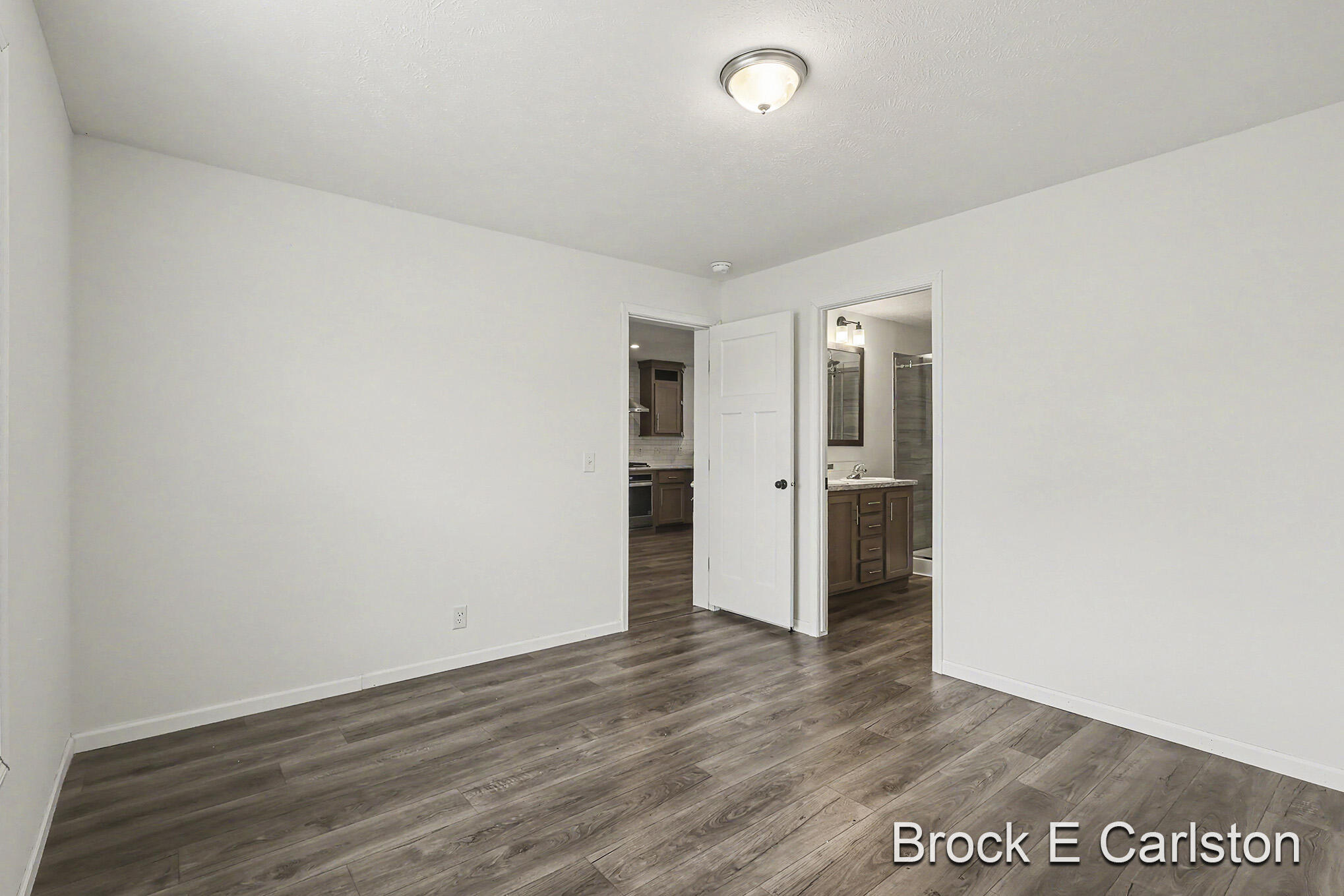 1283 E Ellis Road Norton Shores MI 49441