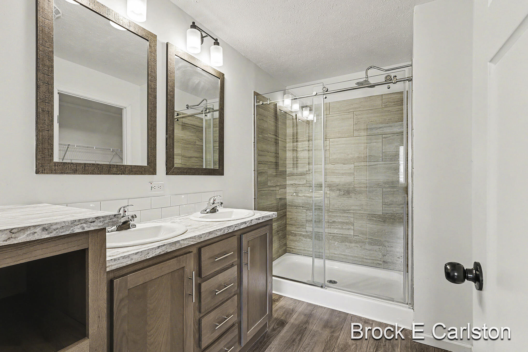 1283 E Ellis Road Norton Shores MI 49441