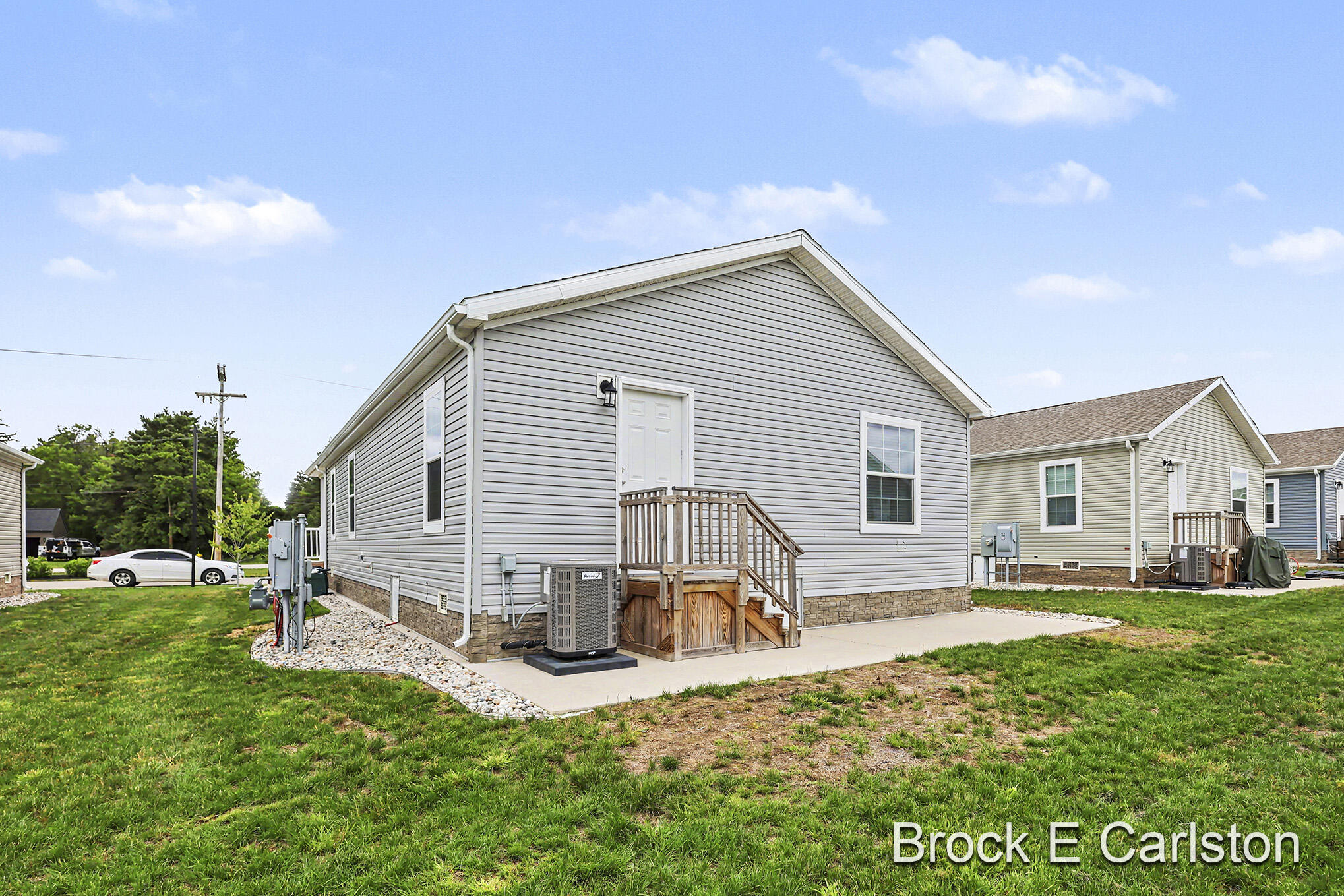 1283 E Ellis Road Norton Shores MI 49441