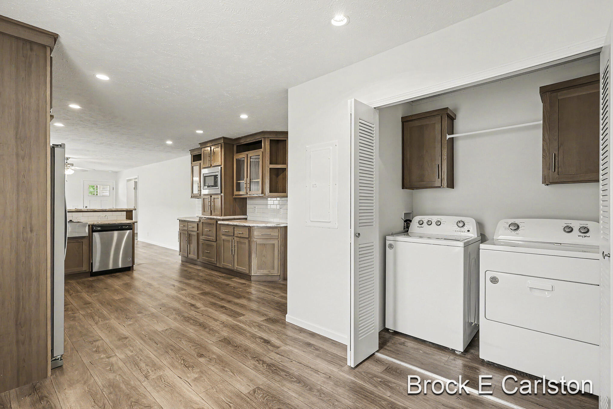 1283 E Ellis Road Norton Shores MI 49441