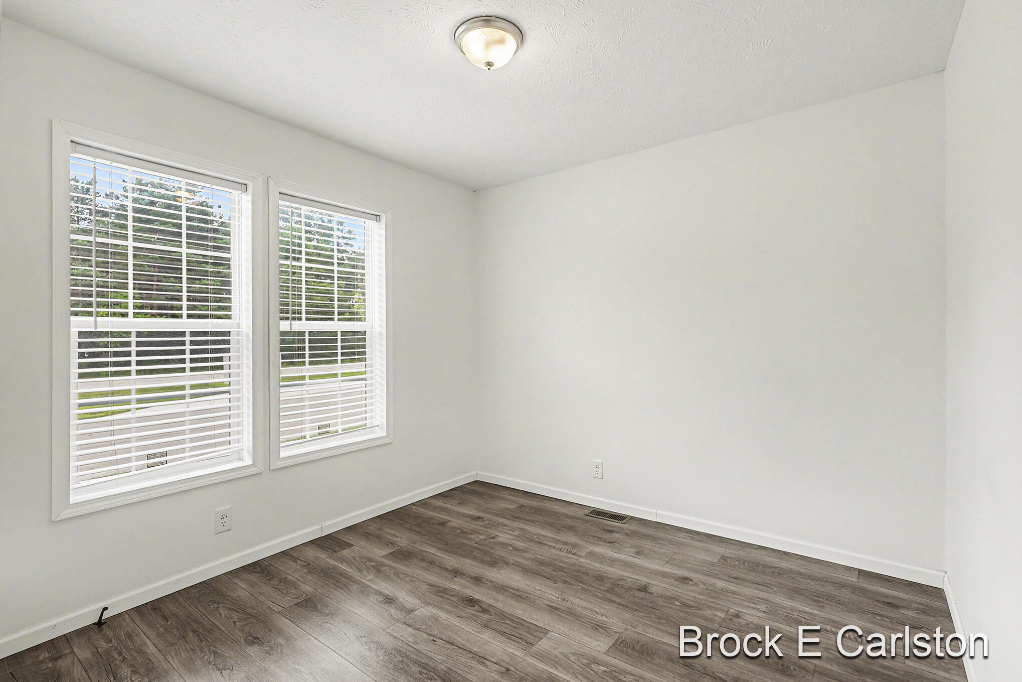 1283 E Ellis Road Norton Shores MI 49441