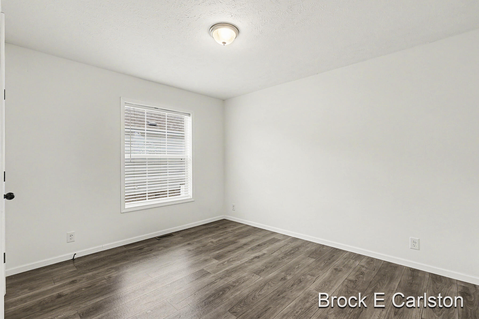 1283 E Ellis Road Norton Shores MI 49441