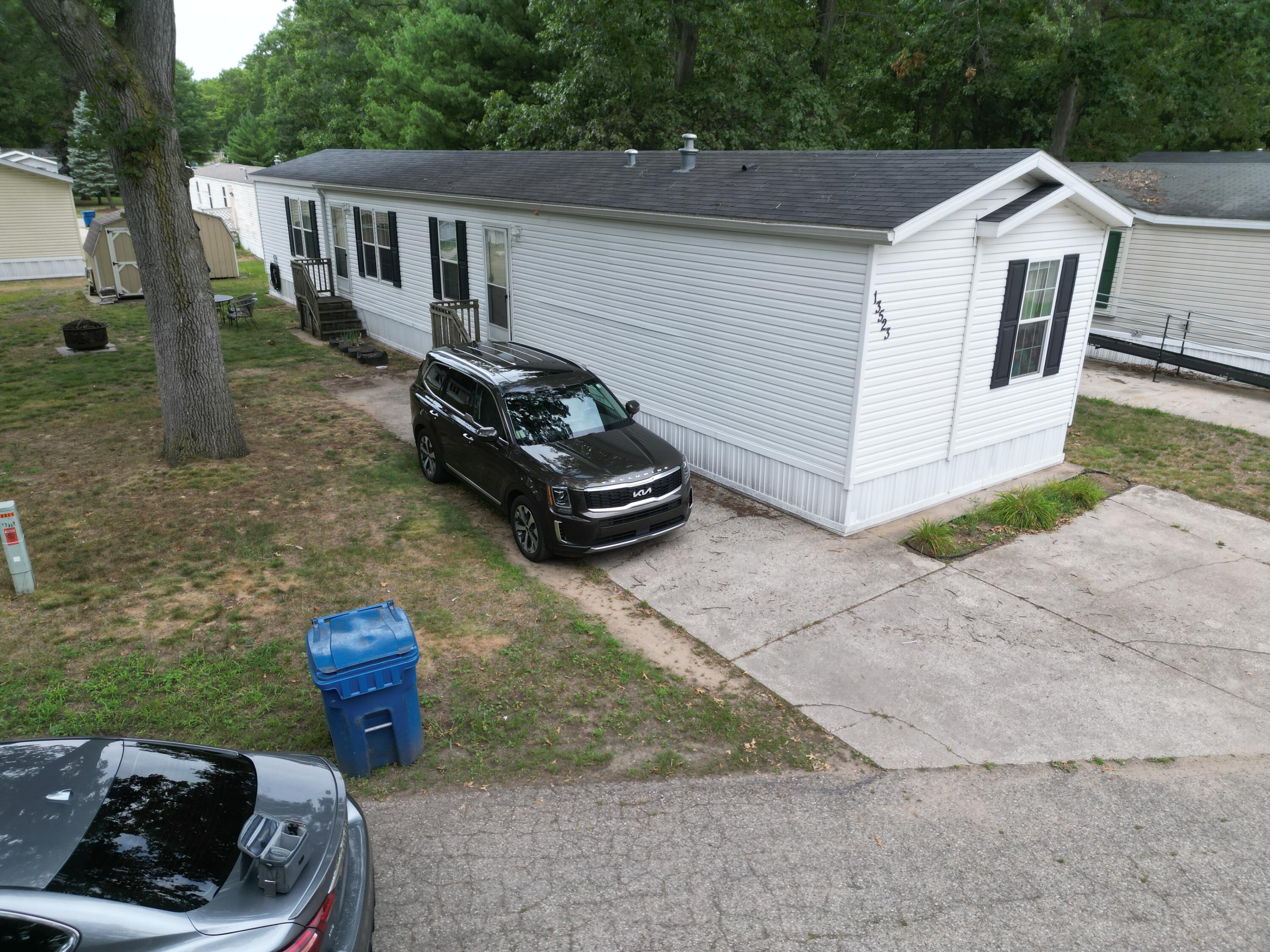 13523 Oaktree Court Grand Haven MI 49417