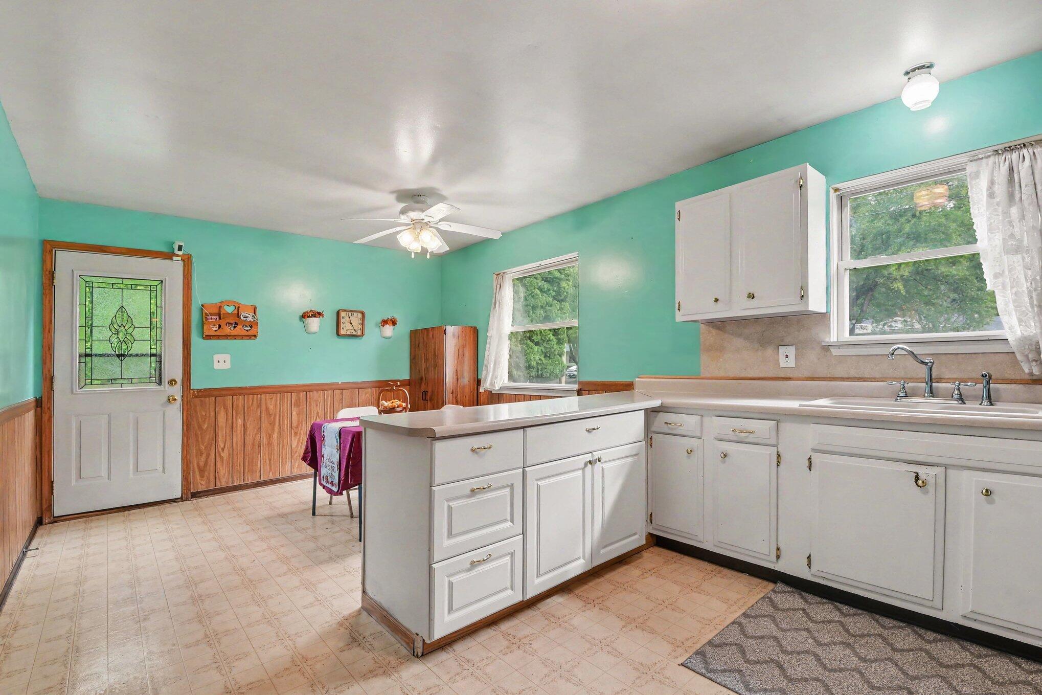 893 Maplehill Avenue SE Ada MI 49301
