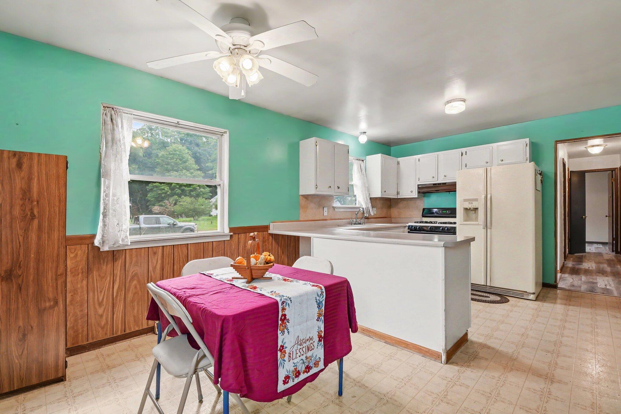 893 Maplehill Avenue SE Ada MI 49301
