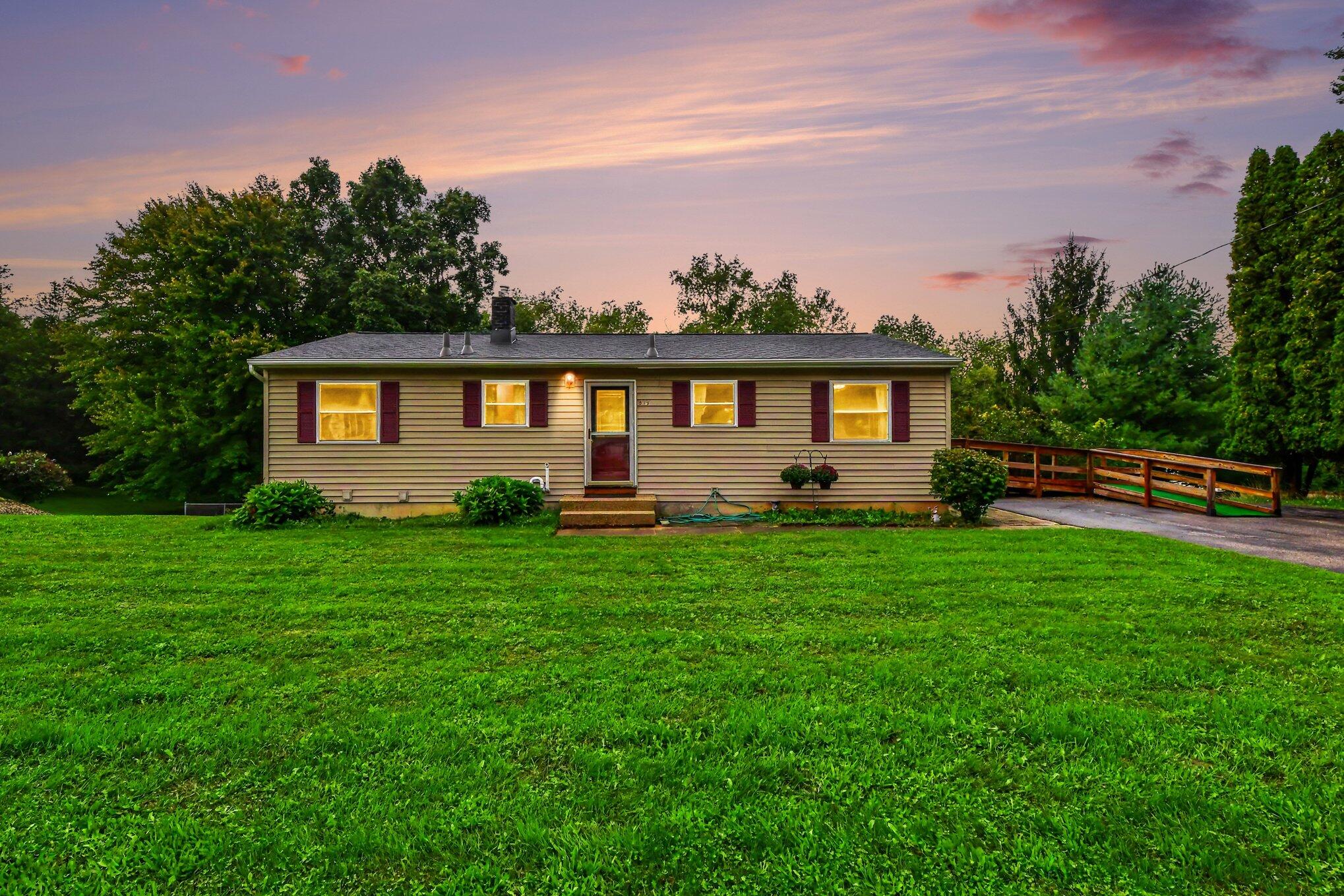 893 Maplehill Avenue SE Ada MI 49301