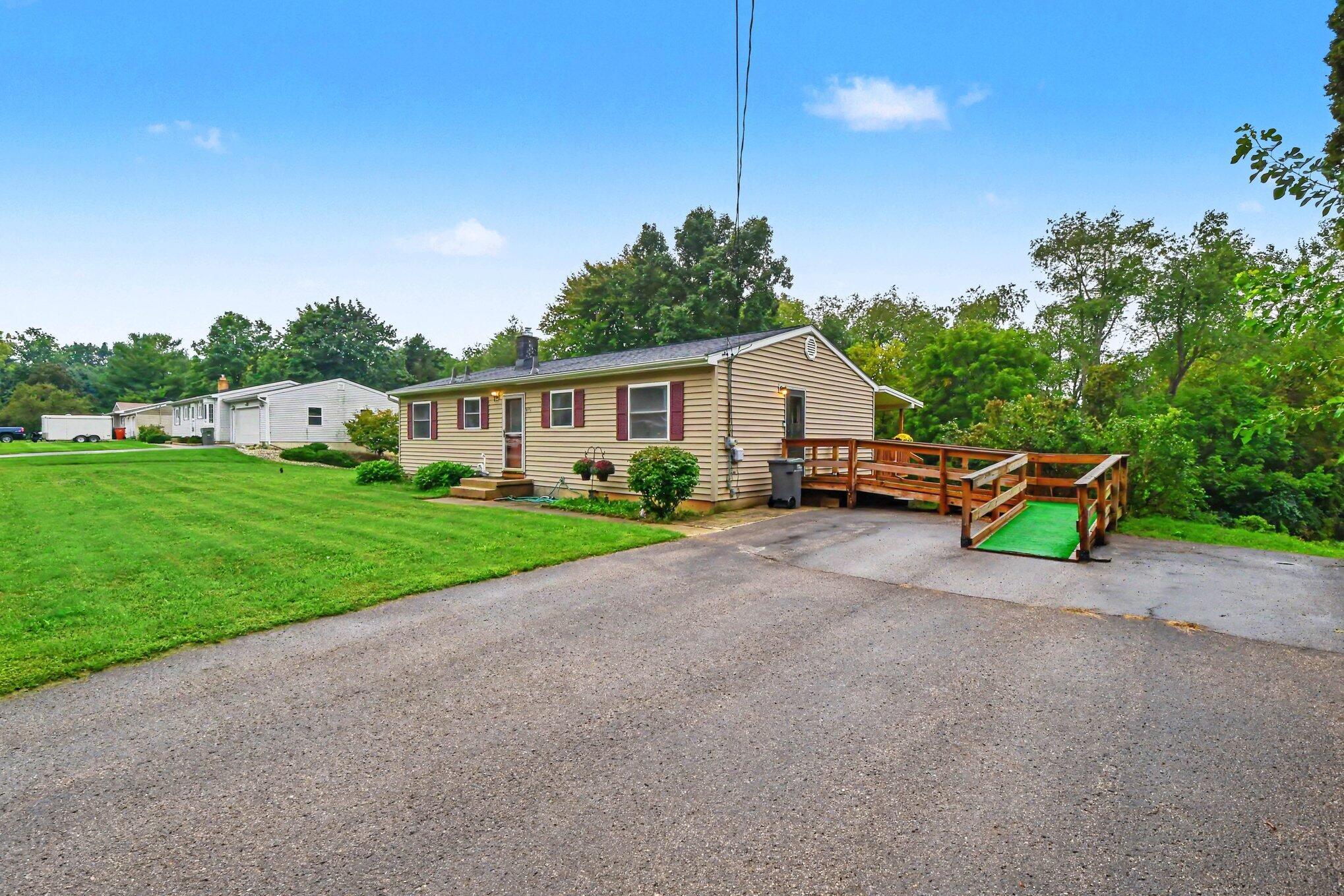 893 Maplehill Avenue SE Ada MI 49301