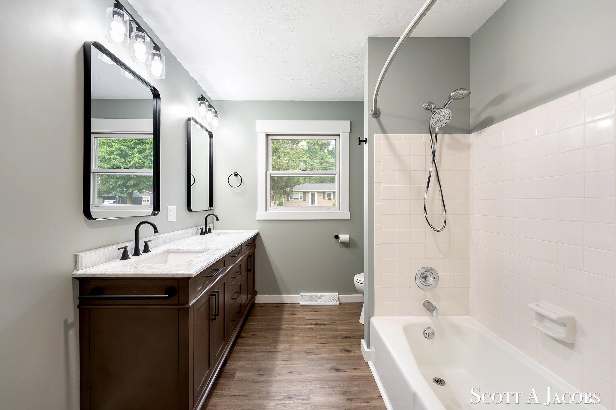 3644 Ivy Drive NE Grand Rapids MI 49525