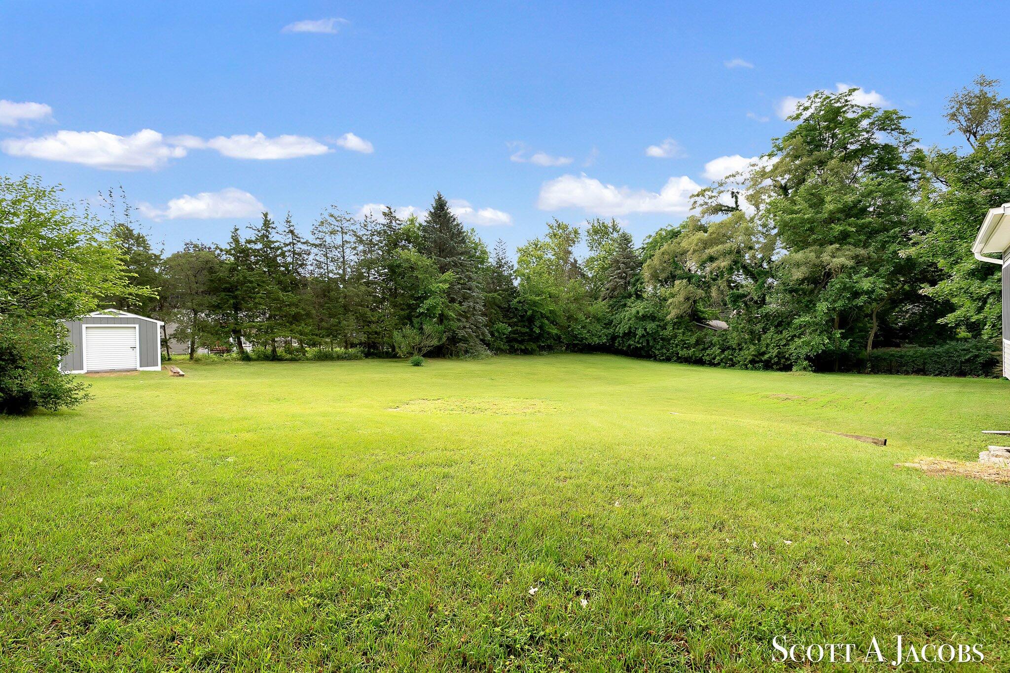 3644 Ivy Drive NE Grand Rapids MI 49525