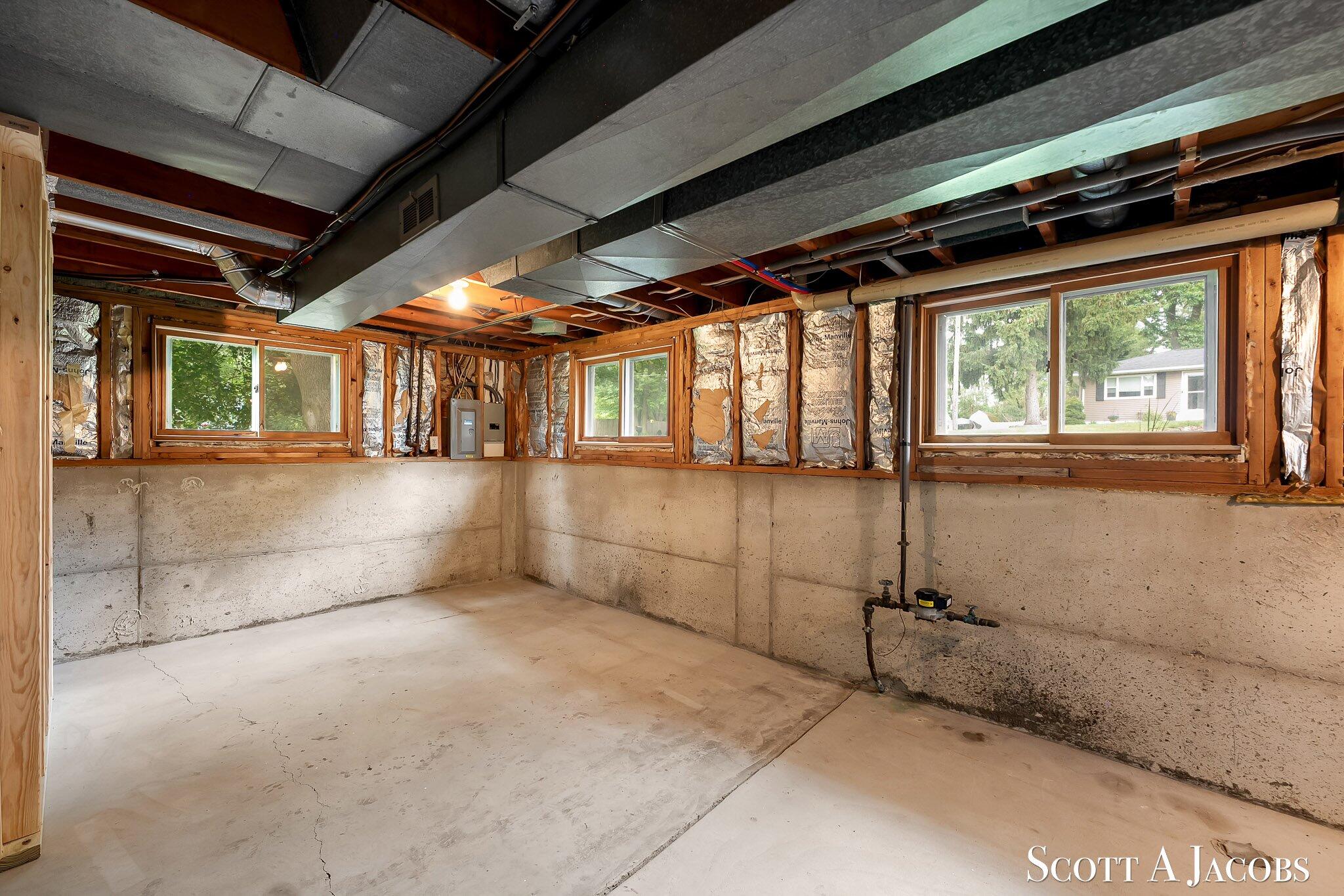 3644 Ivy Drive NE Grand Rapids MI 49525