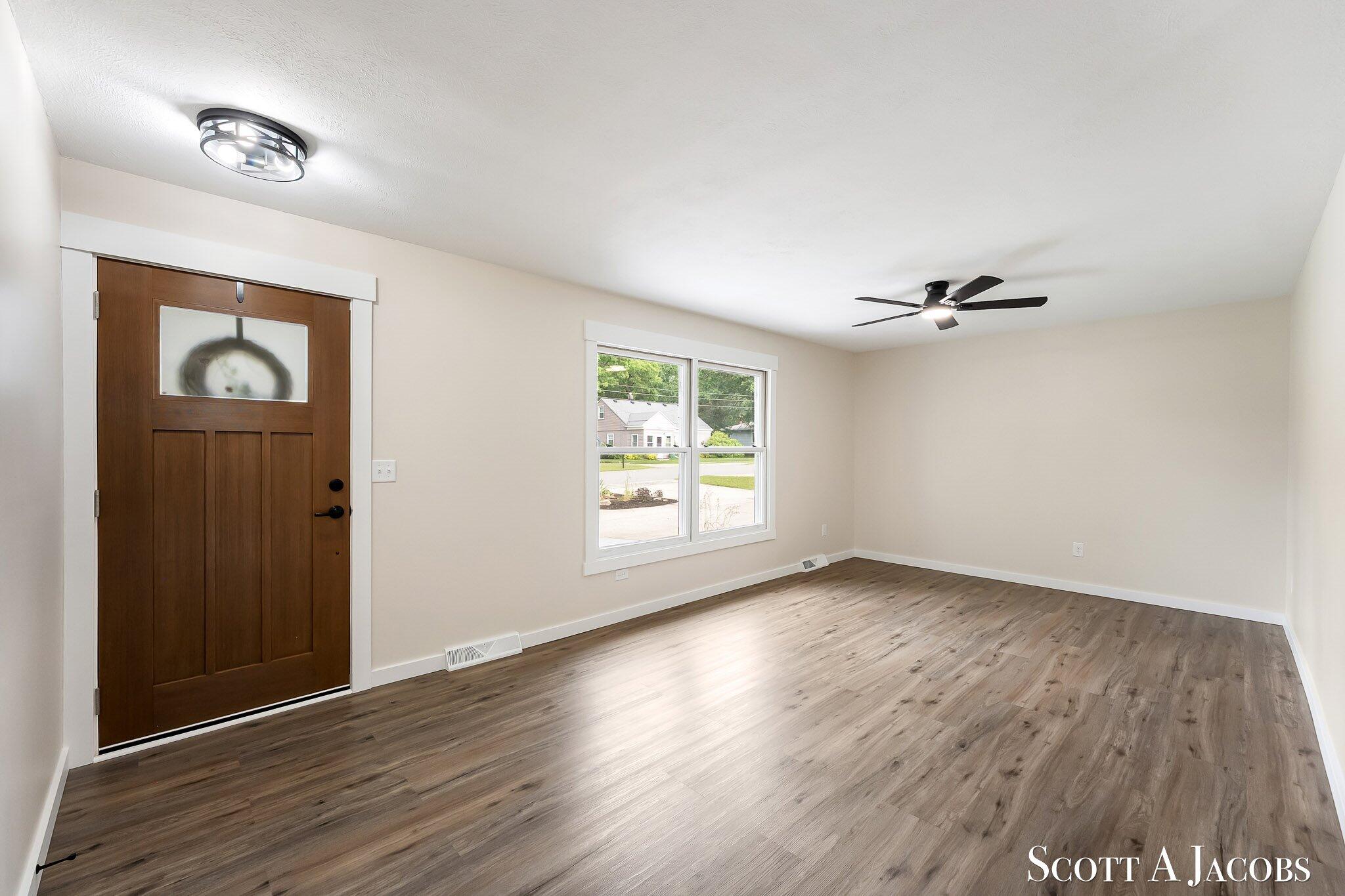 3644 Ivy Drive NE Grand Rapids MI 49525
