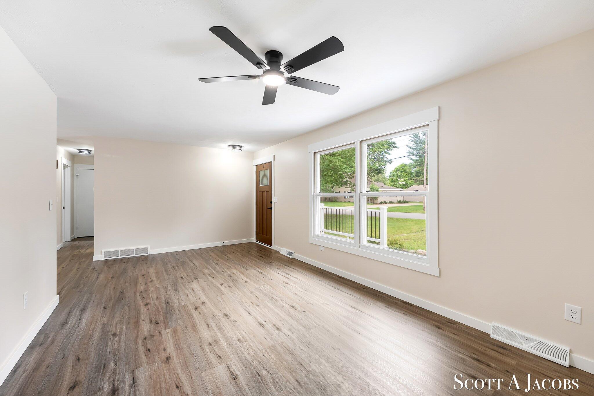 3644 Ivy Drive NE Grand Rapids MI 49525