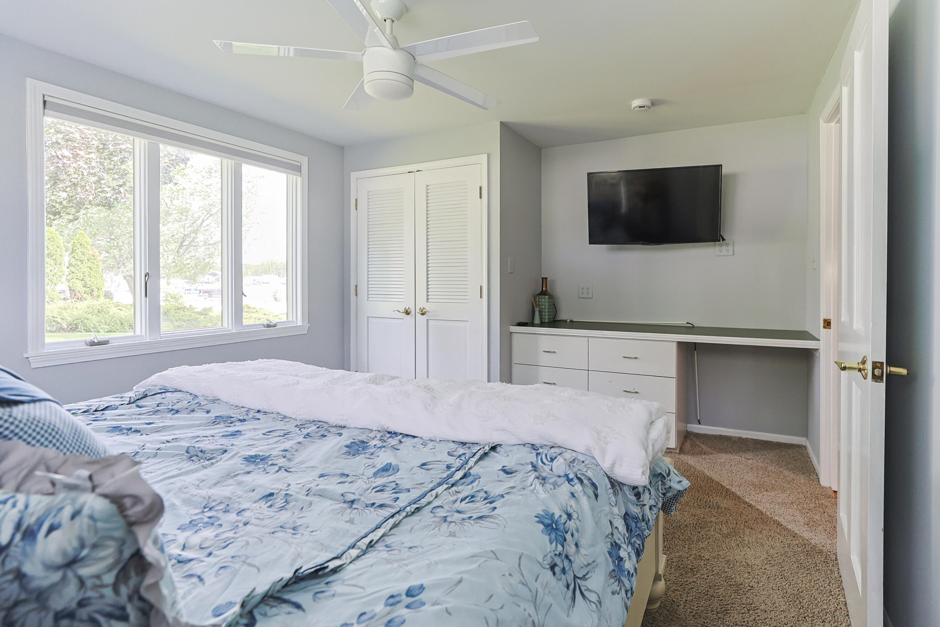 27061 Curtis Drive Edwardsburg MI 49112