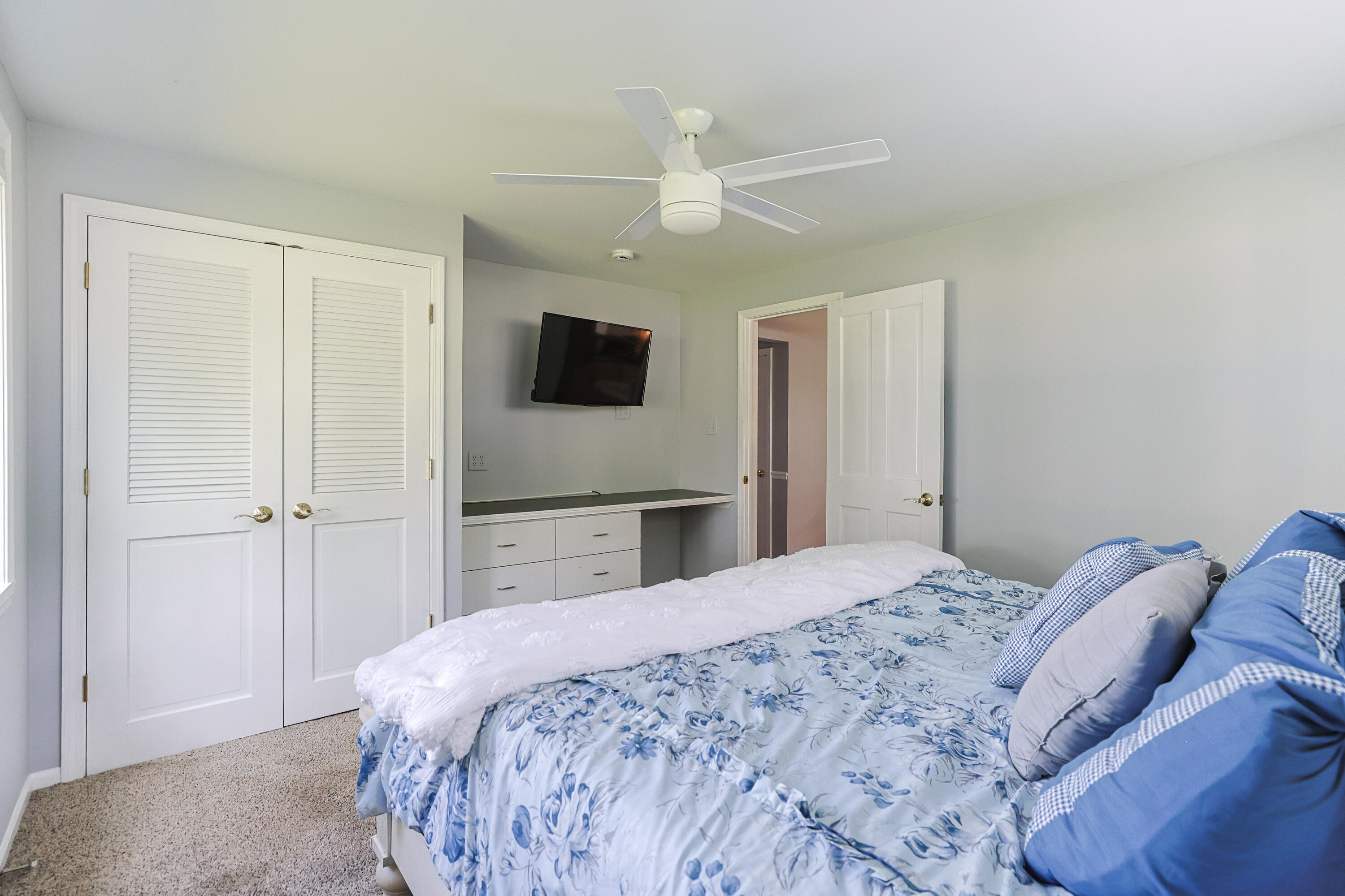 27061 Curtis Drive Edwardsburg MI 49112