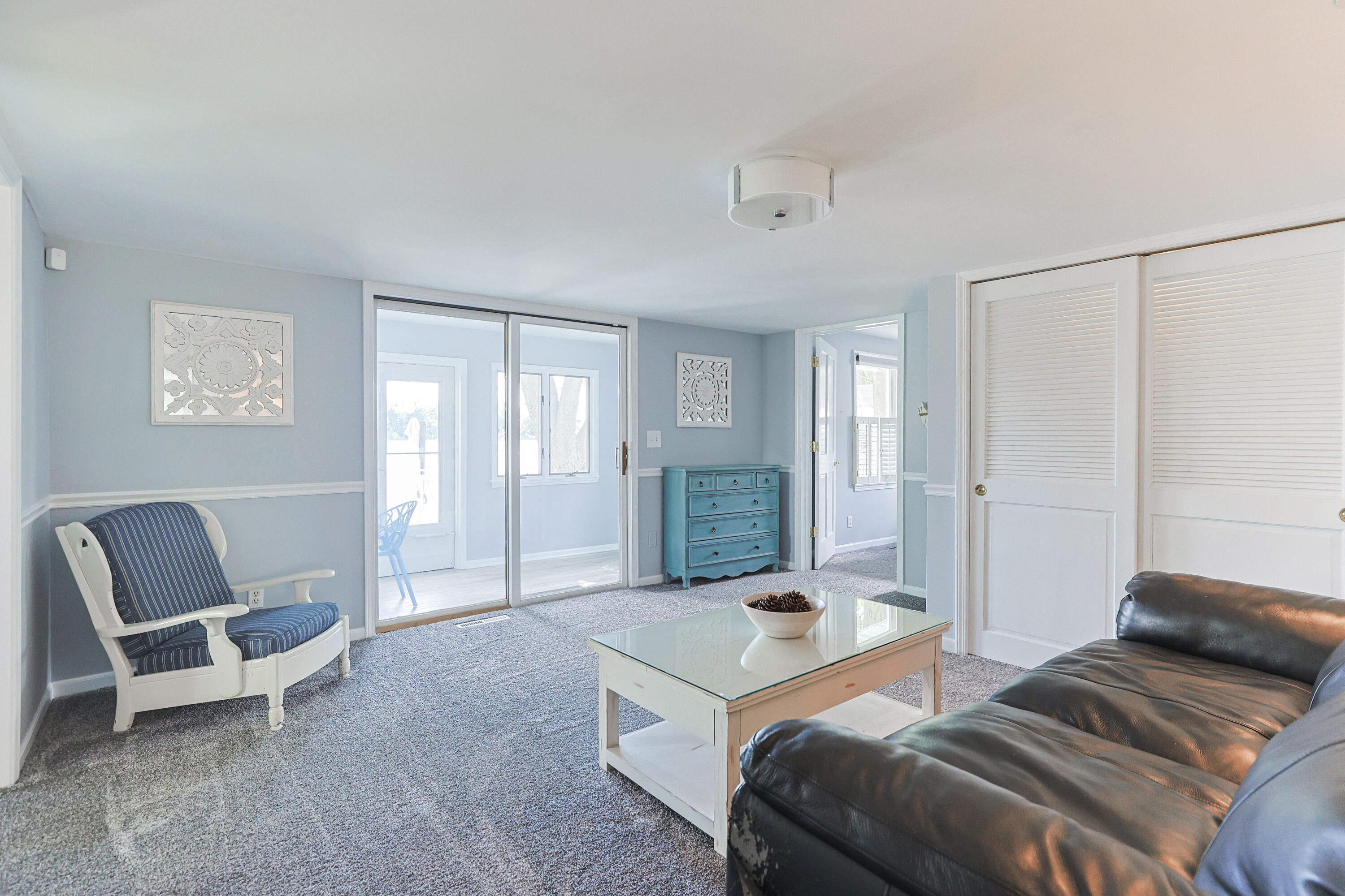 27061 Curtis Drive Edwardsburg MI 49112