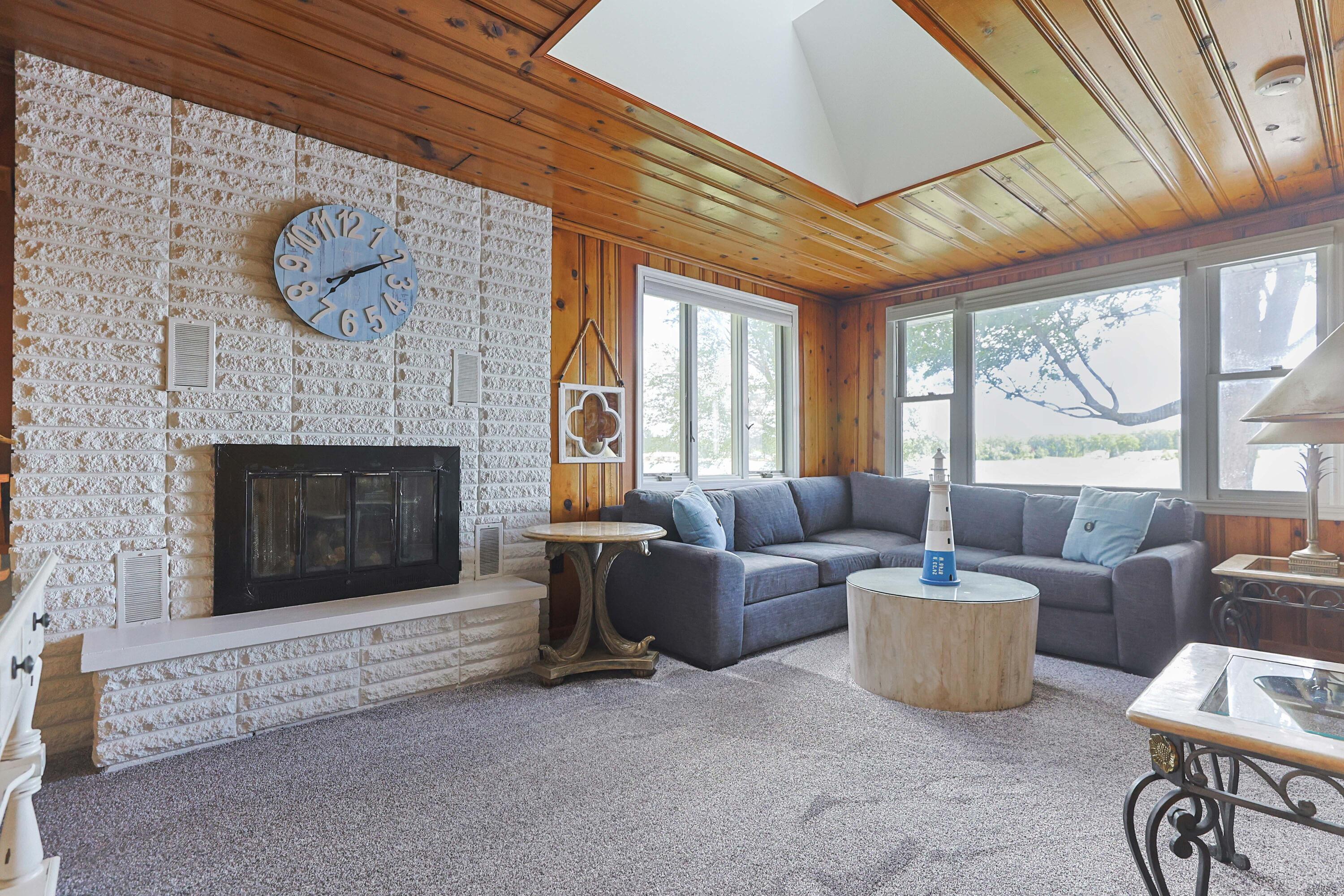 27061 Curtis Drive Edwardsburg MI 49112