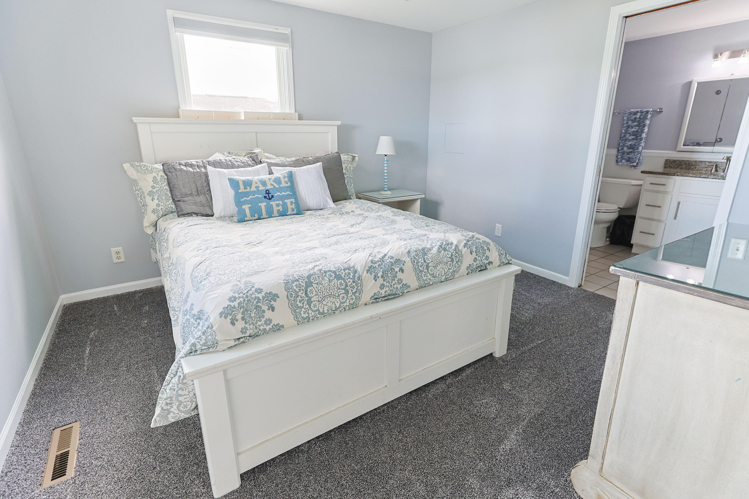 27061 Curtis Drive Edwardsburg MI 49112