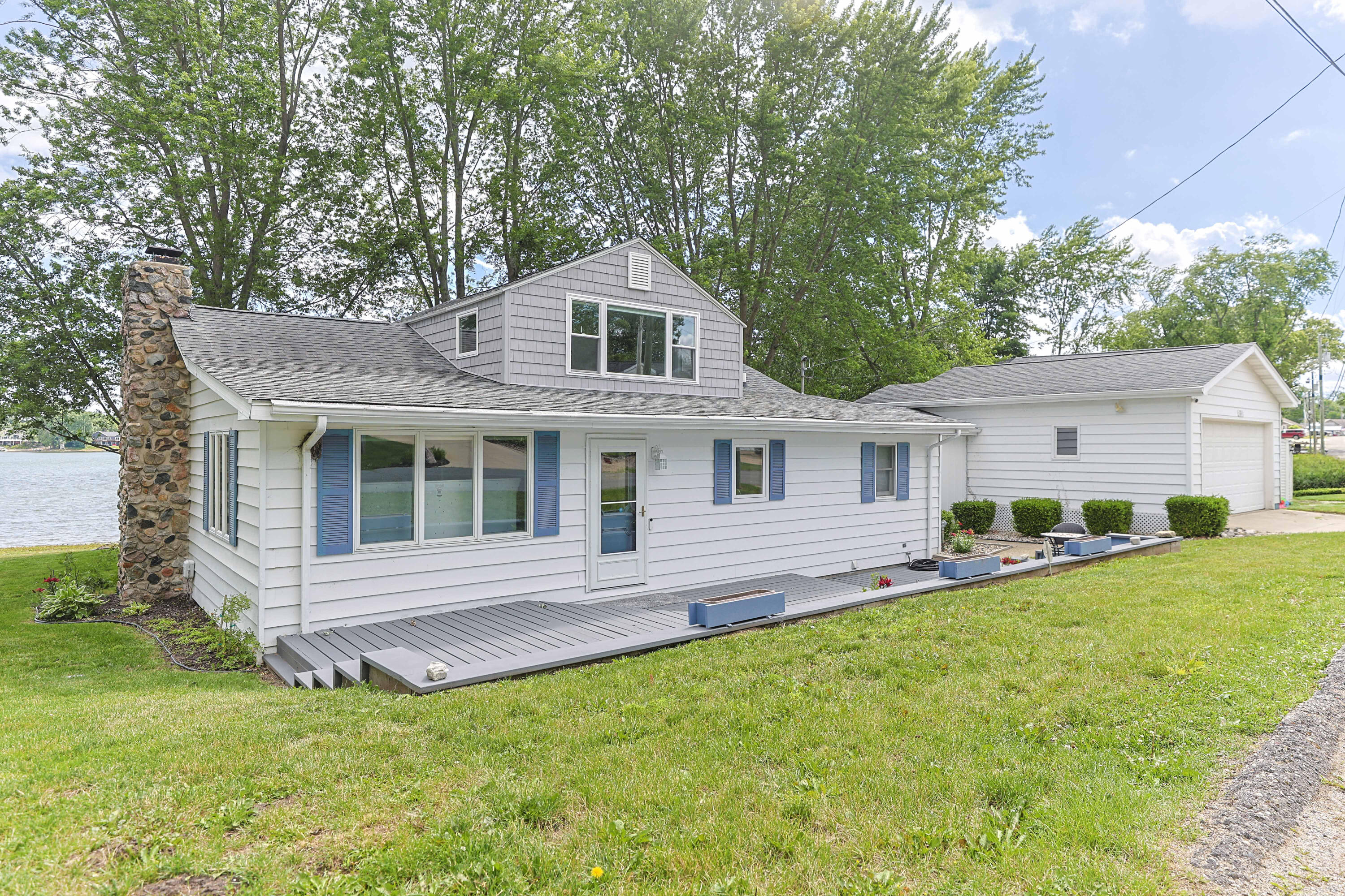27061 Curtis Drive Edwardsburg MI 49112