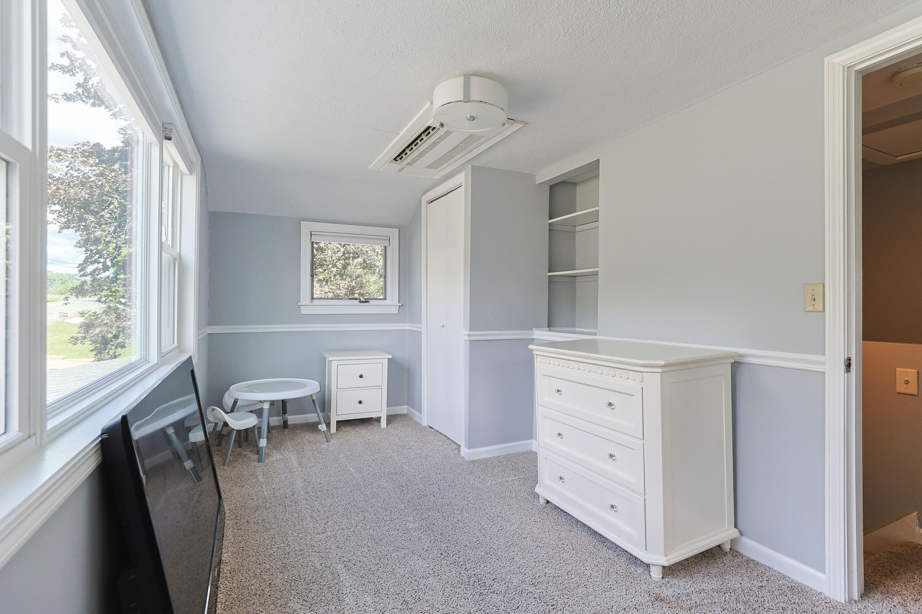 27061 Curtis Drive Edwardsburg MI 49112