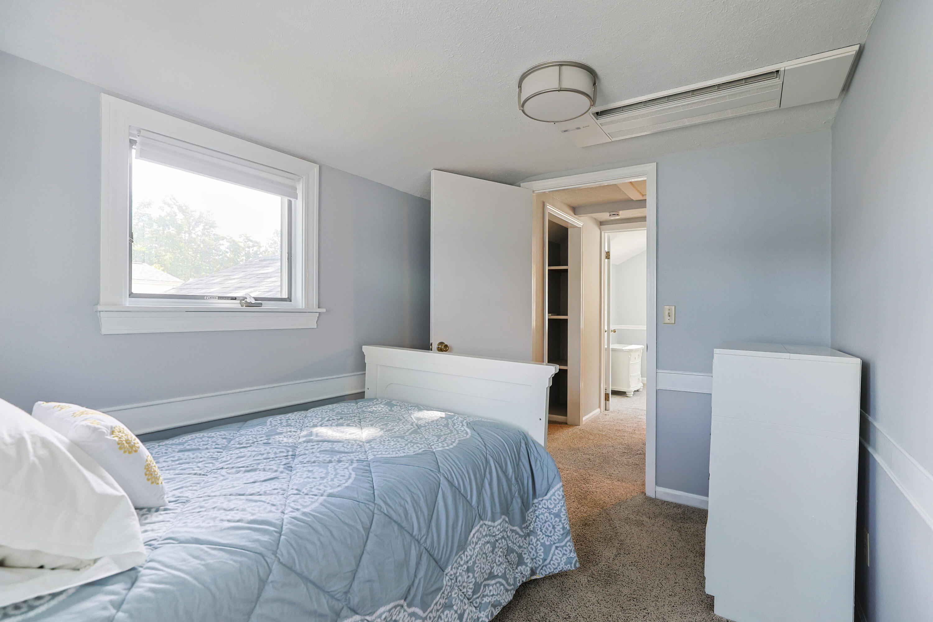 27061 Curtis Drive Edwardsburg MI 49112