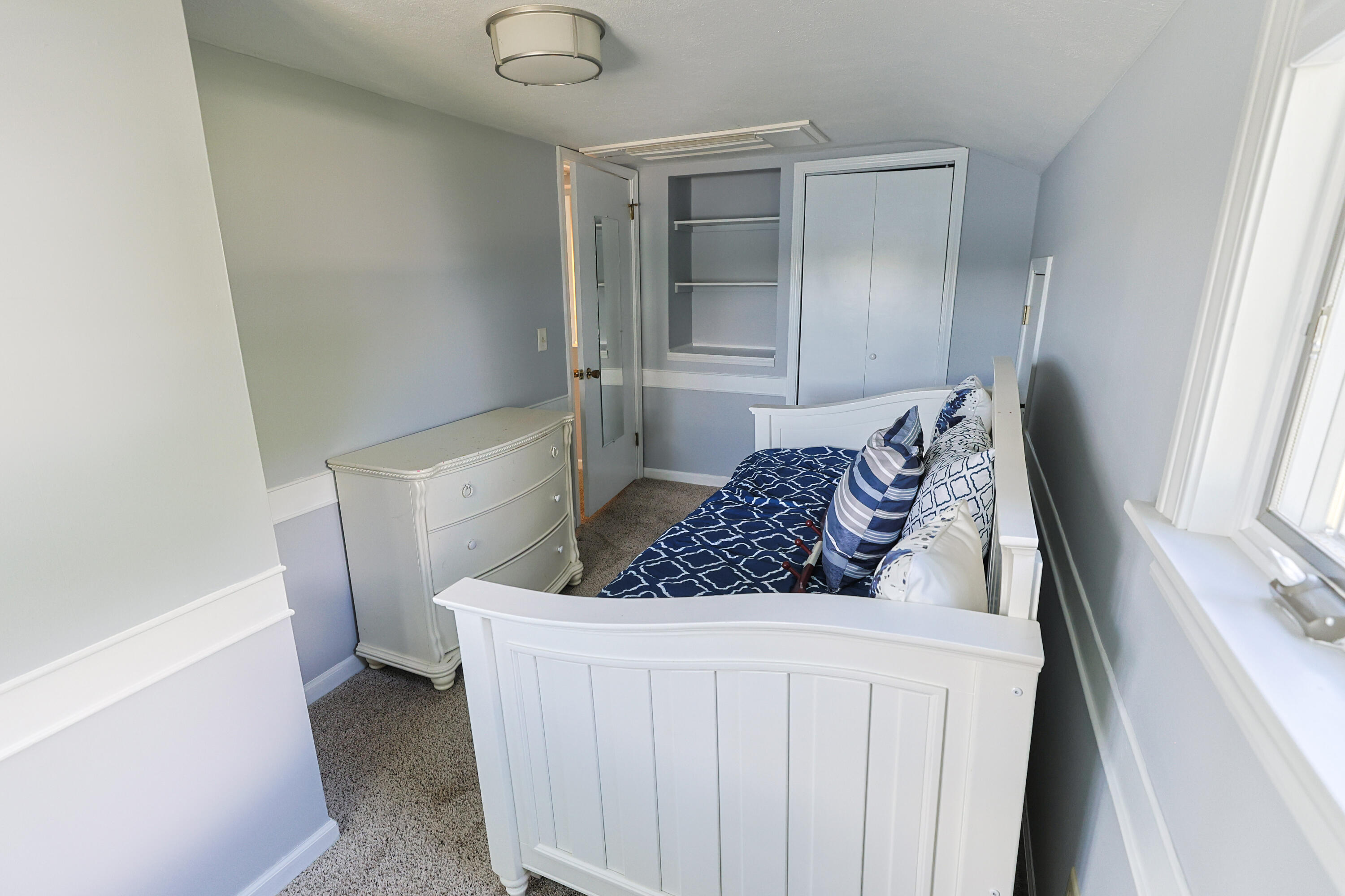 27061 Curtis Drive Edwardsburg MI 49112