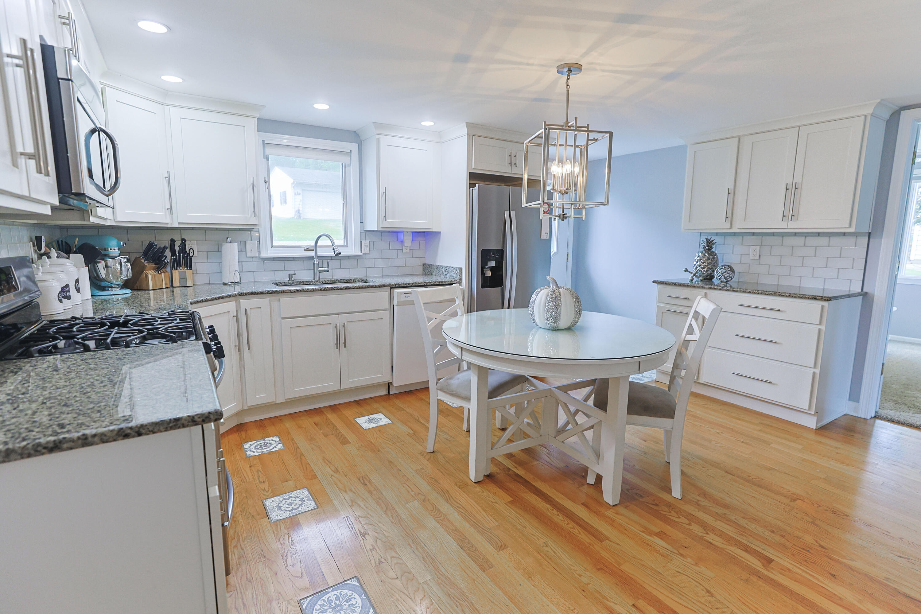 27061 Curtis Drive Edwardsburg MI 49112
