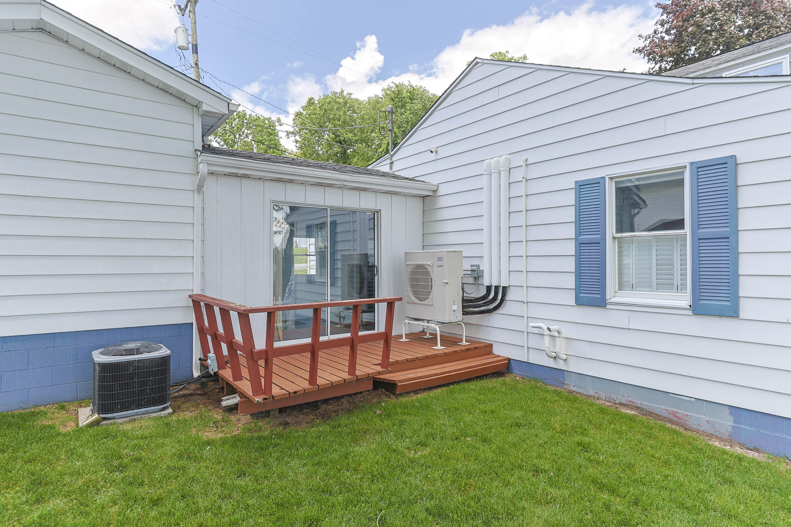 27061 Curtis Drive Edwardsburg MI 49112