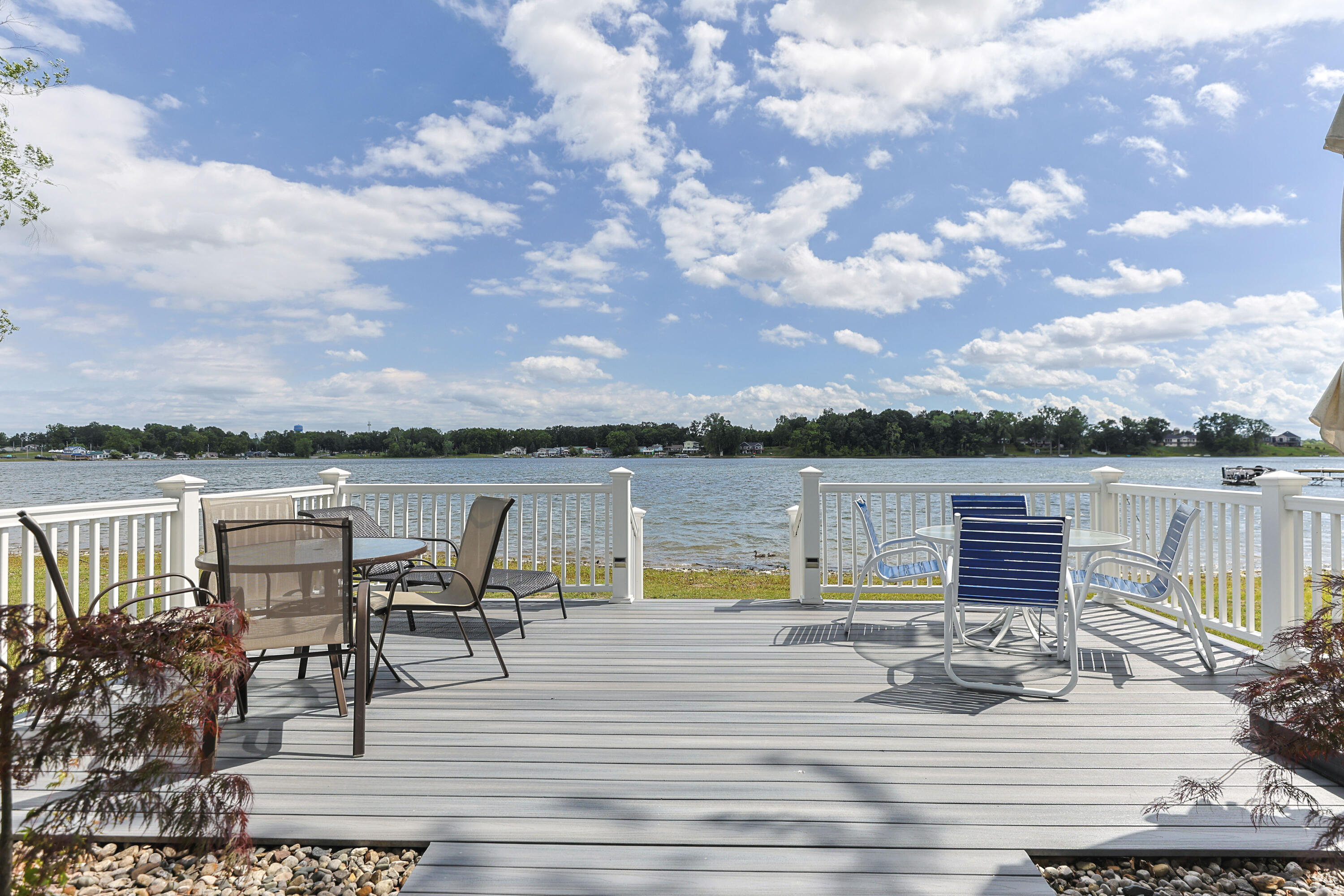 27061 Curtis Drive Edwardsburg MI 49112