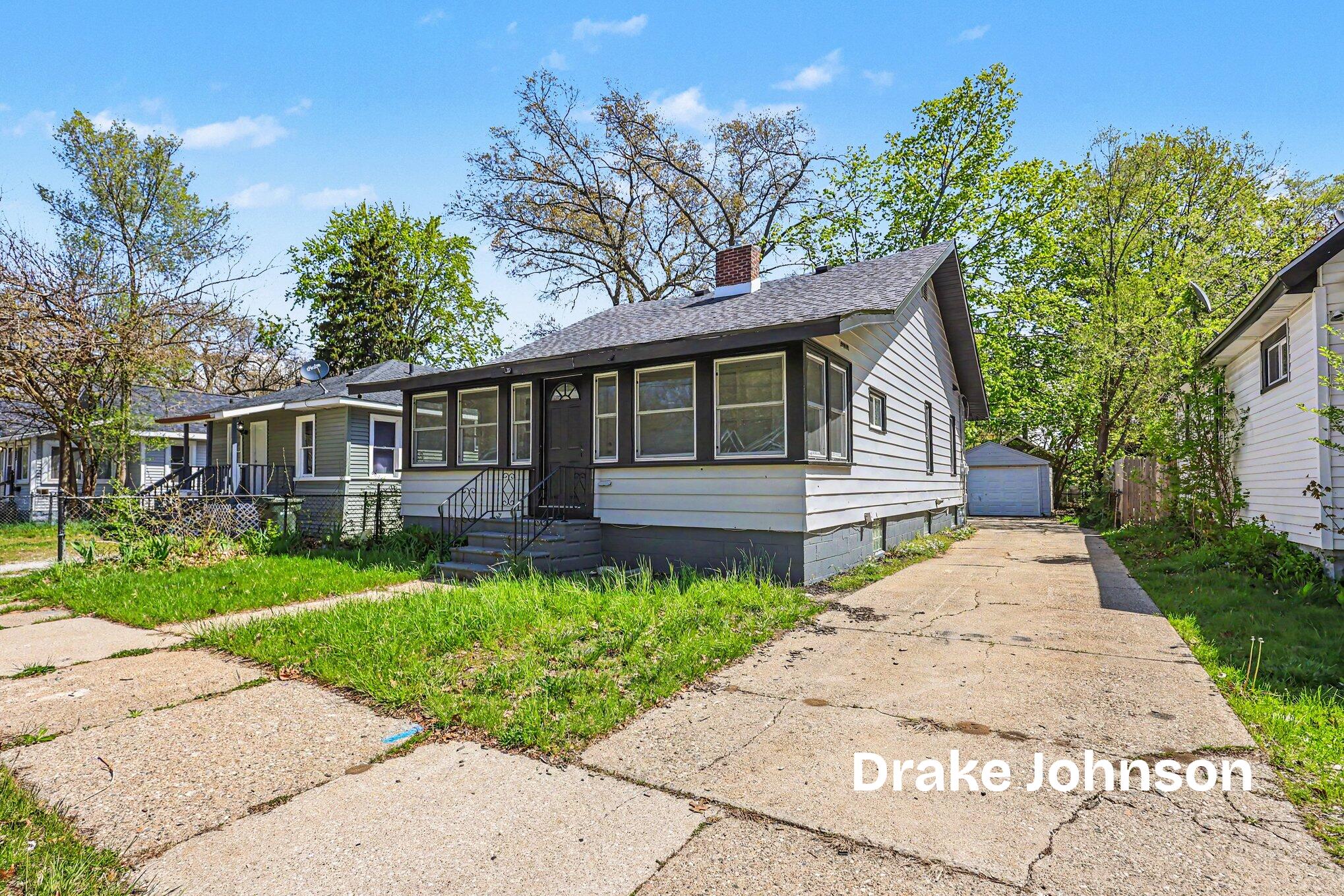 1626 Dyson Street Muskegon MI 49442