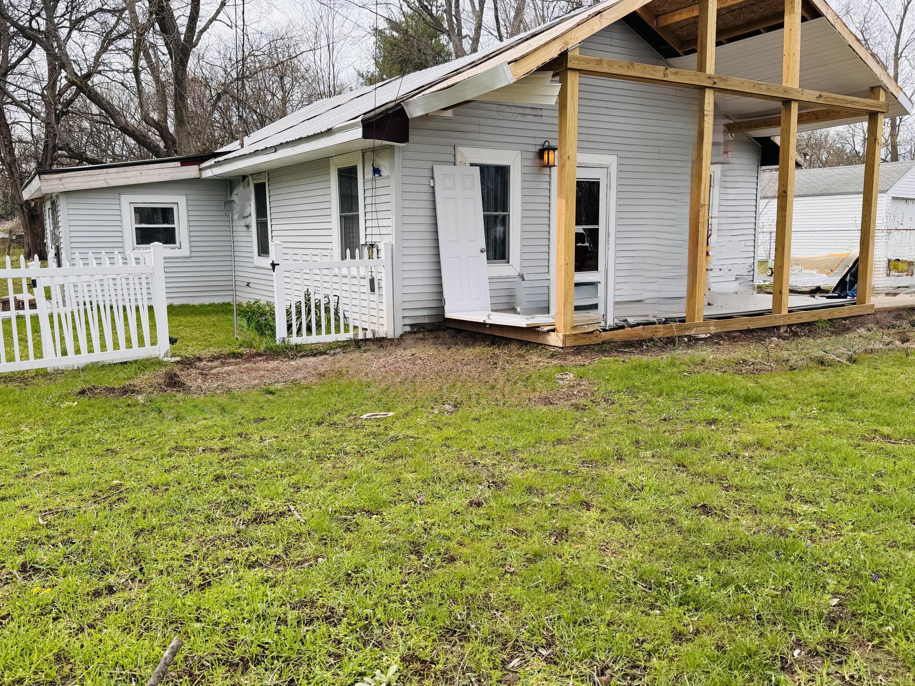 1250 S 15th Street Niles MI 49120