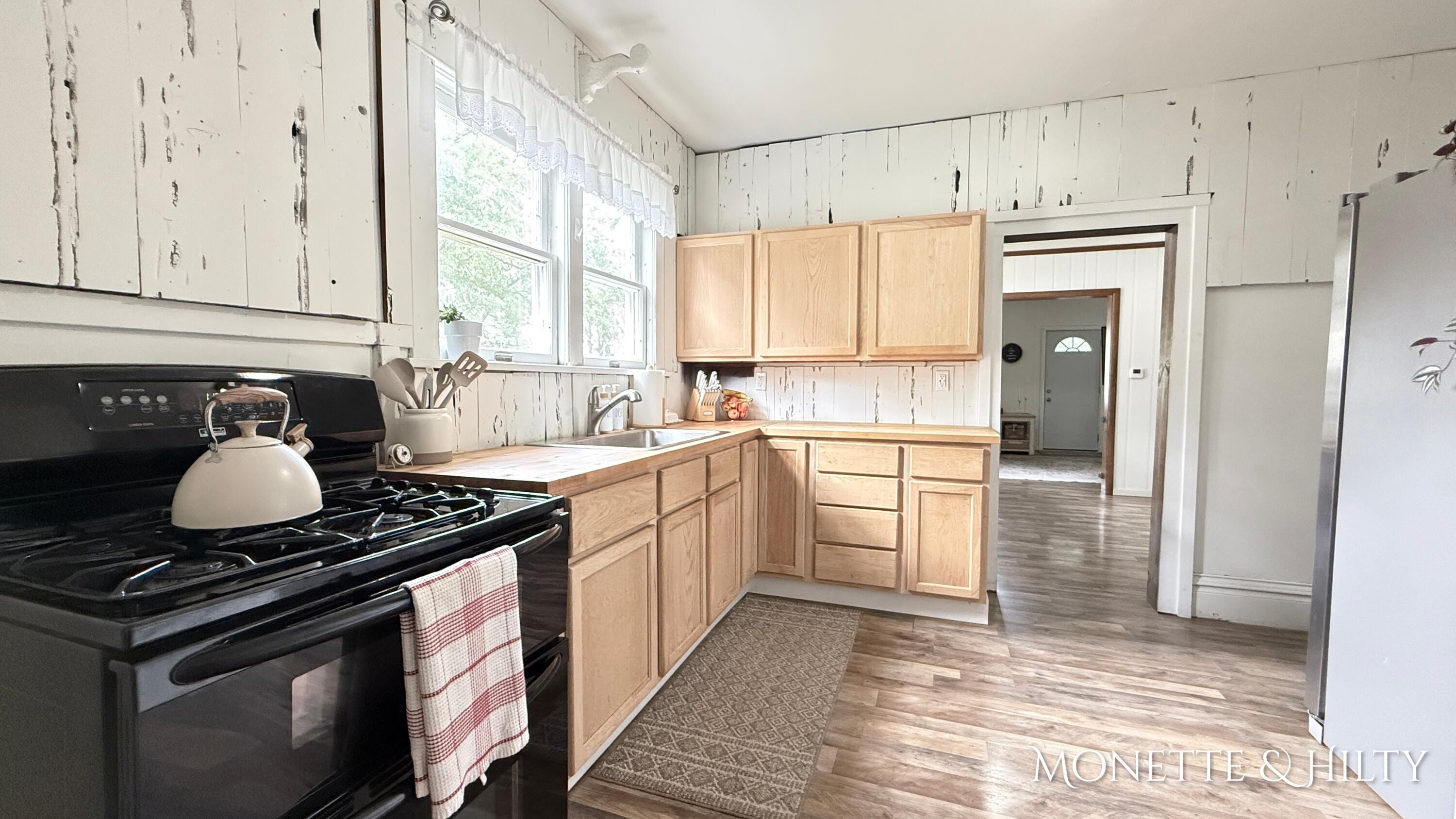 2108 Letart Avenue Muskegon MI 49441