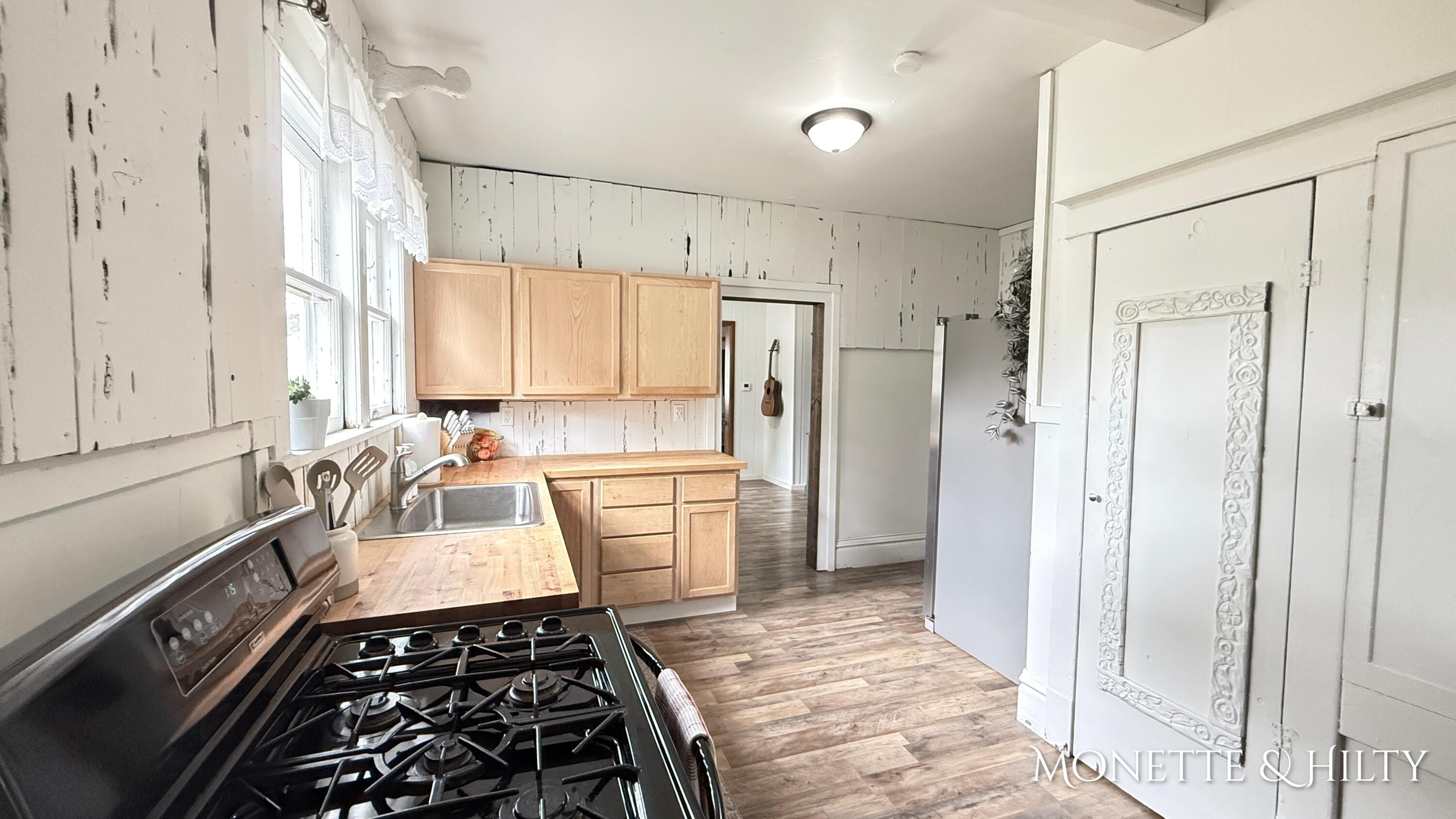 2108 Letart Avenue Muskegon MI 49441
