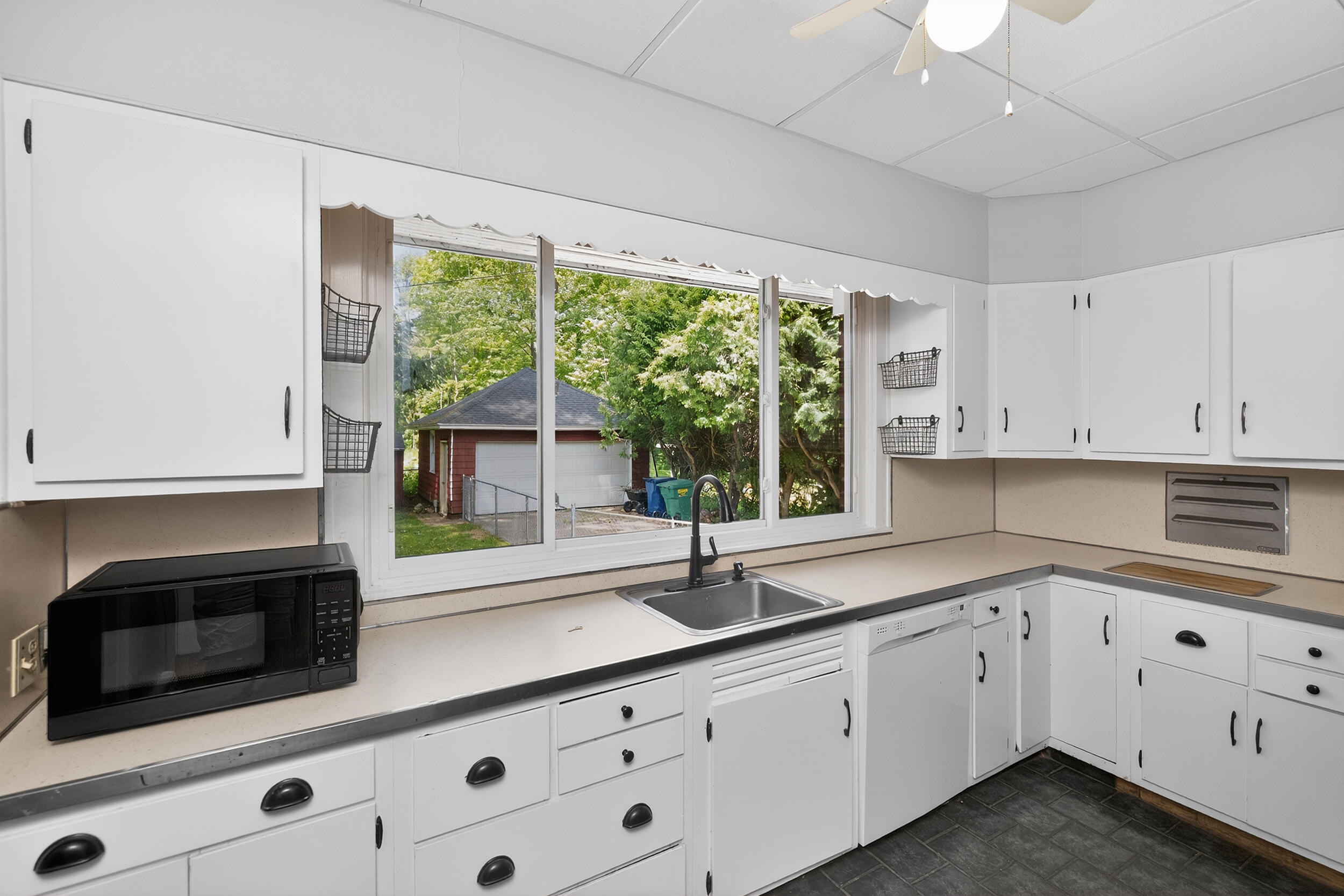 321 N Broadway Street Cassopolis MI 49031