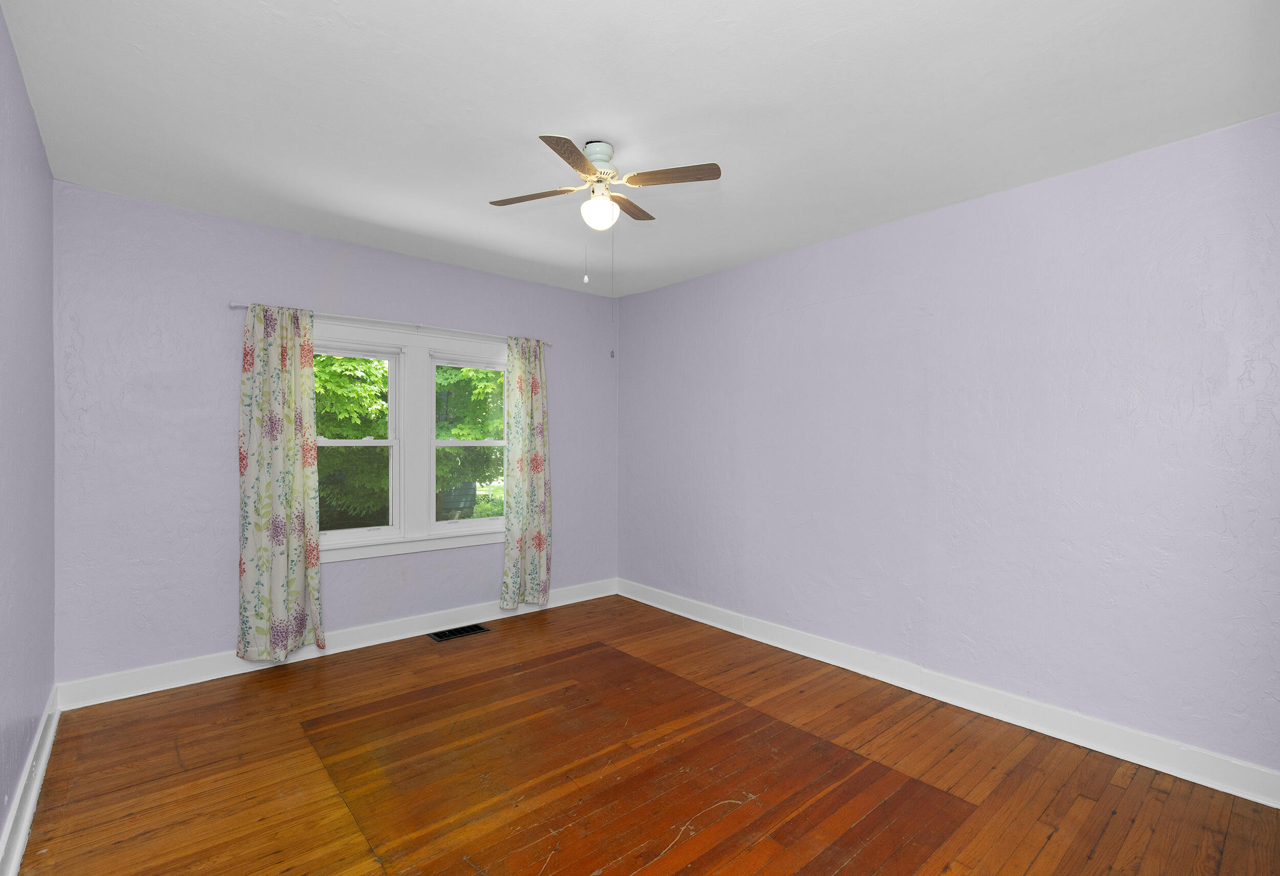 321 N Broadway Street Cassopolis MI 49031