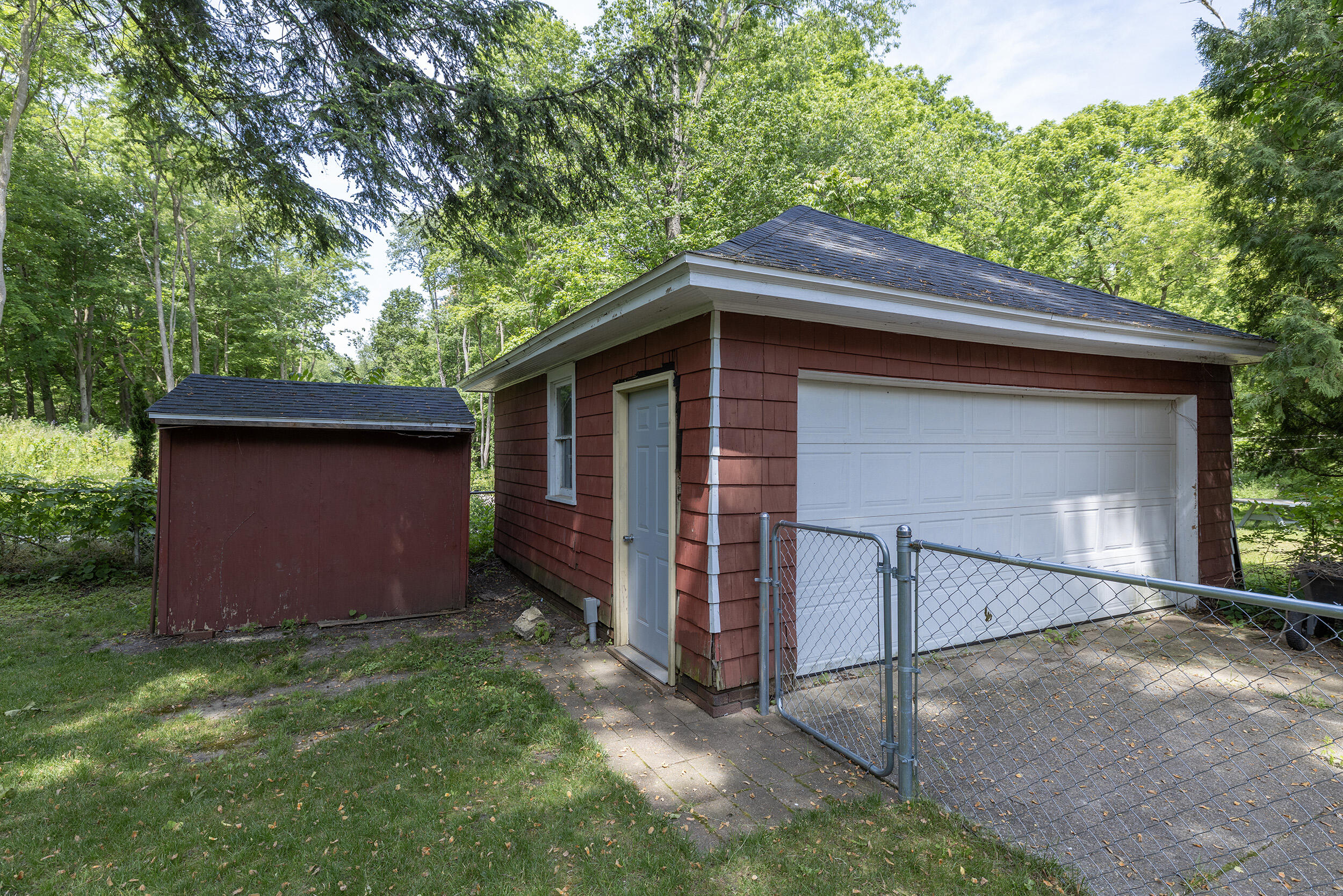321 N Broadway Street Cassopolis MI 49031