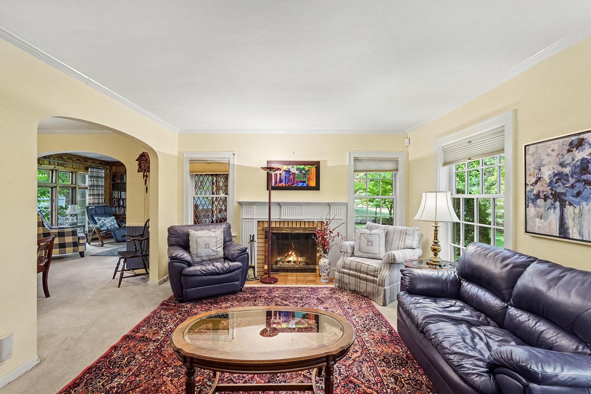 1110 Oakleigh Avenue NW Grand Rapids MI 49504