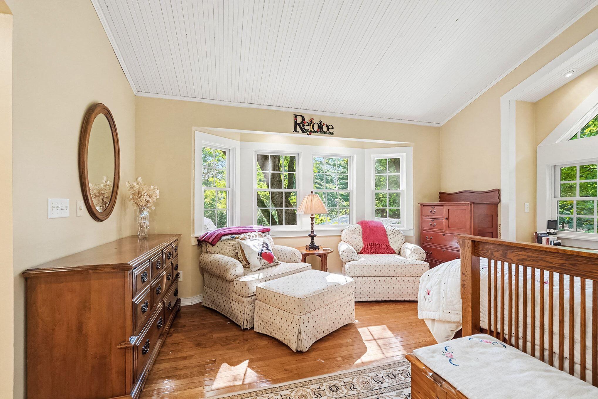 1110 Oakleigh Avenue NW Grand Rapids MI 49504