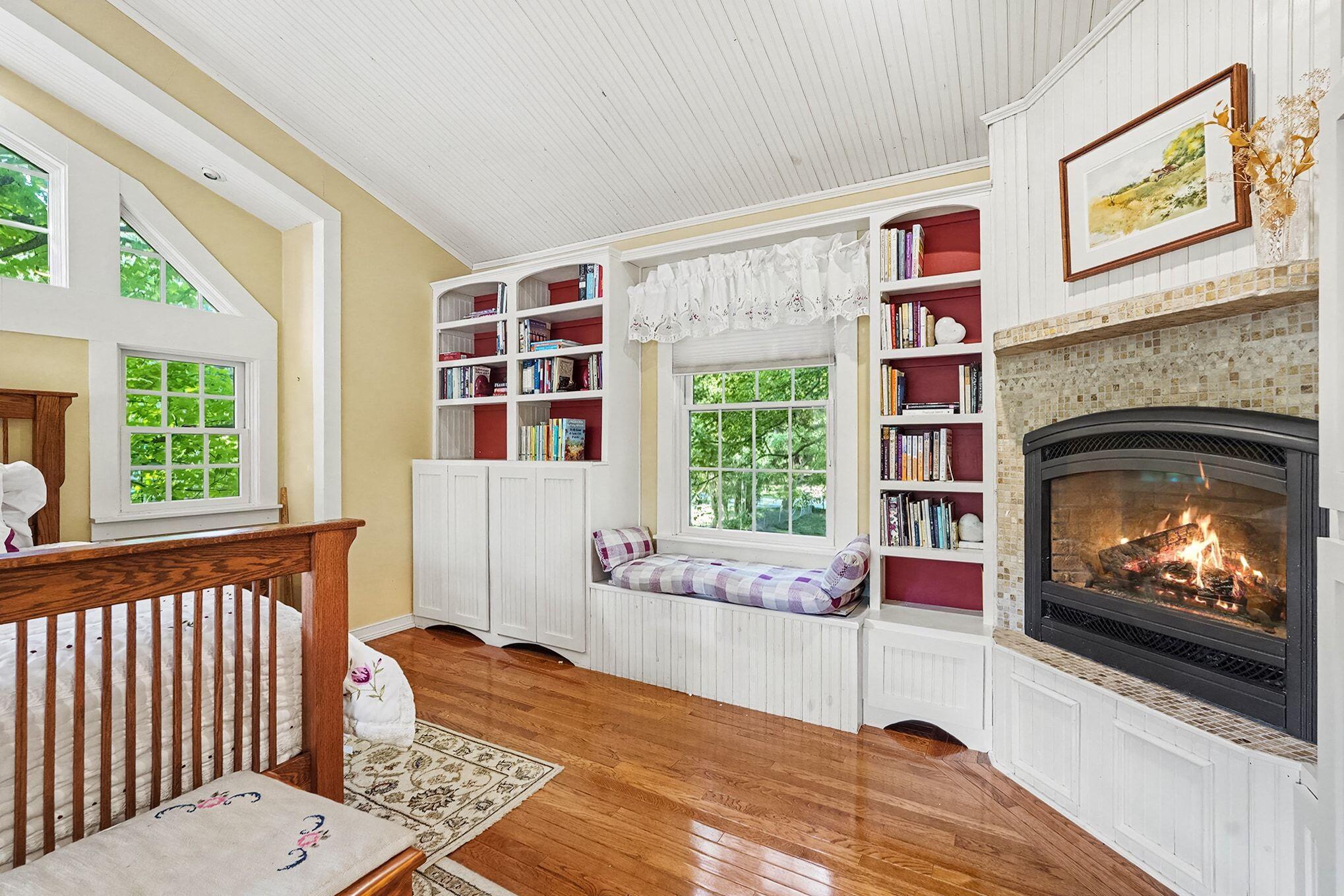 1110 Oakleigh Avenue NW Grand Rapids MI 49504