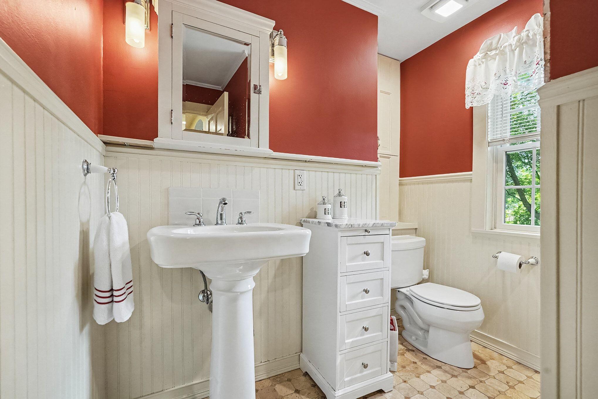 1110 Oakleigh Avenue NW Grand Rapids MI 49504