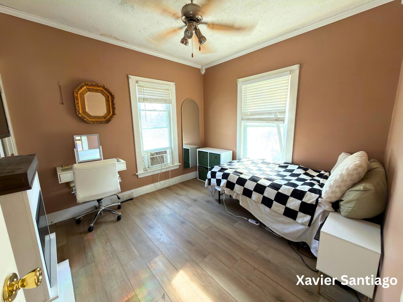 1128 Emerald Avenue NE Grand Rapids MI 49503