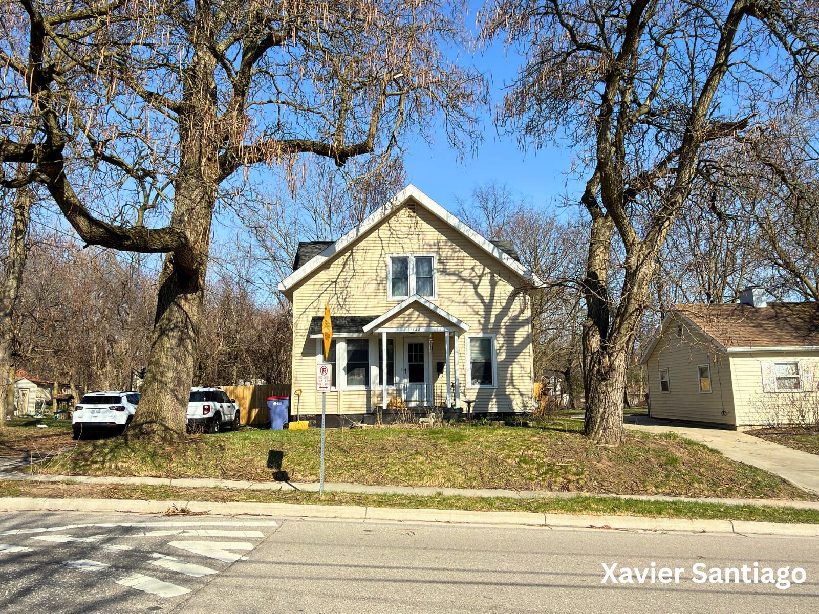 1128 Emerald Avenue NE Grand Rapids MI 49503