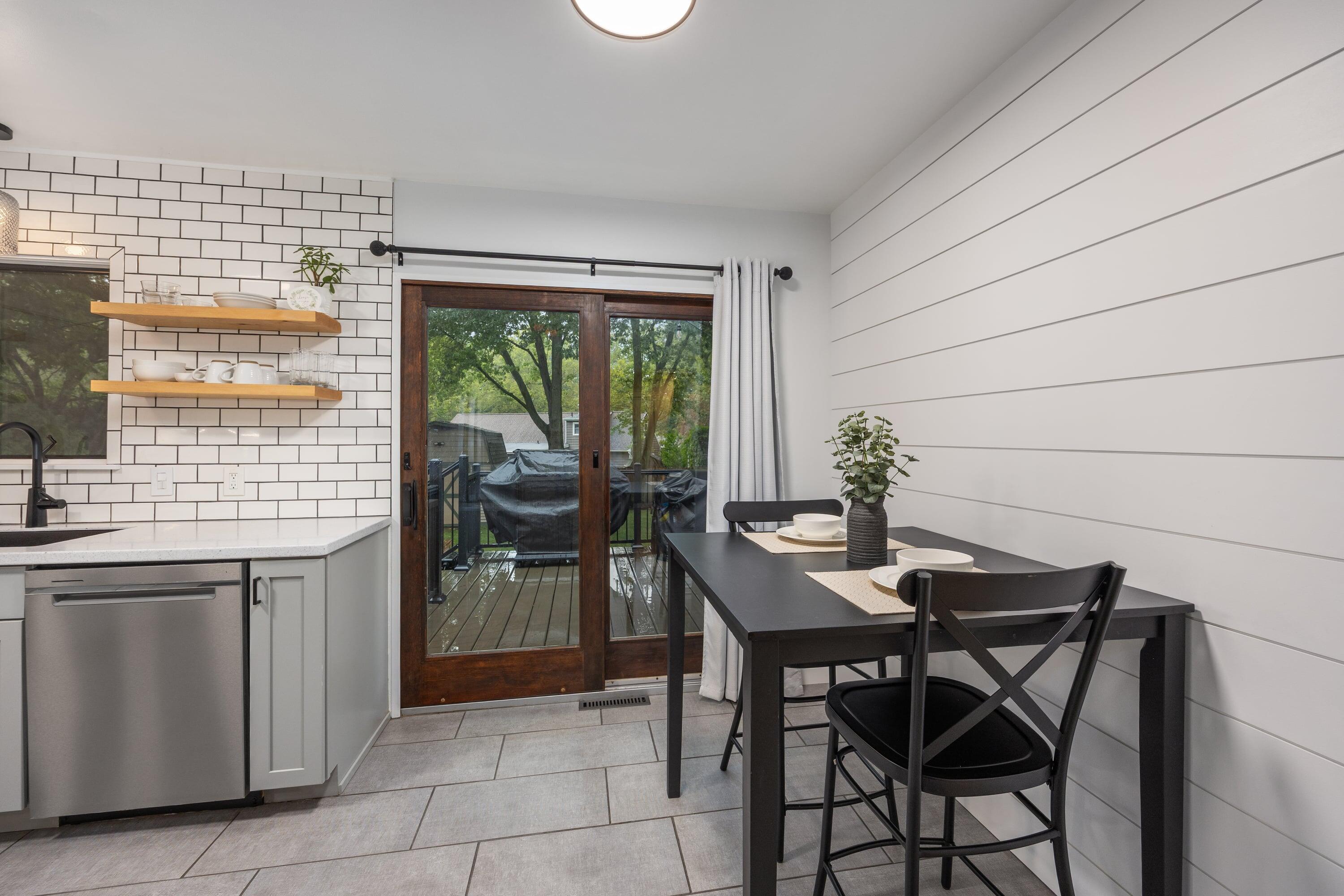 2531 Longmeadow Street NW Grand Rapids MI 49504